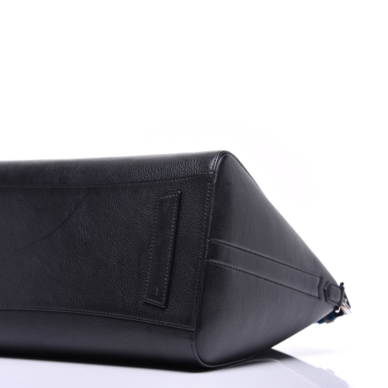 Givenchy Sugar Goatskin Medium Antigona Black 10 of 10