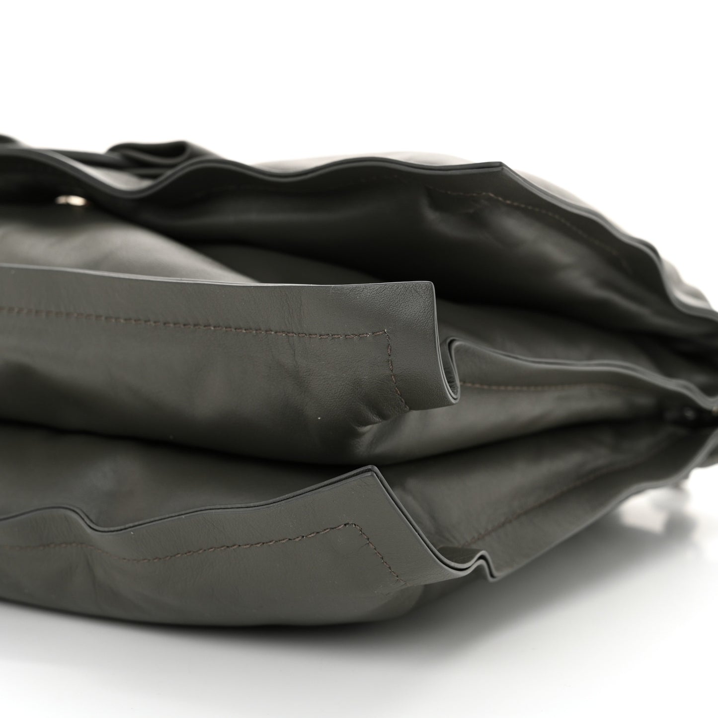 Calfskin Medium Viva Bow Shoulder Bag Sparrow