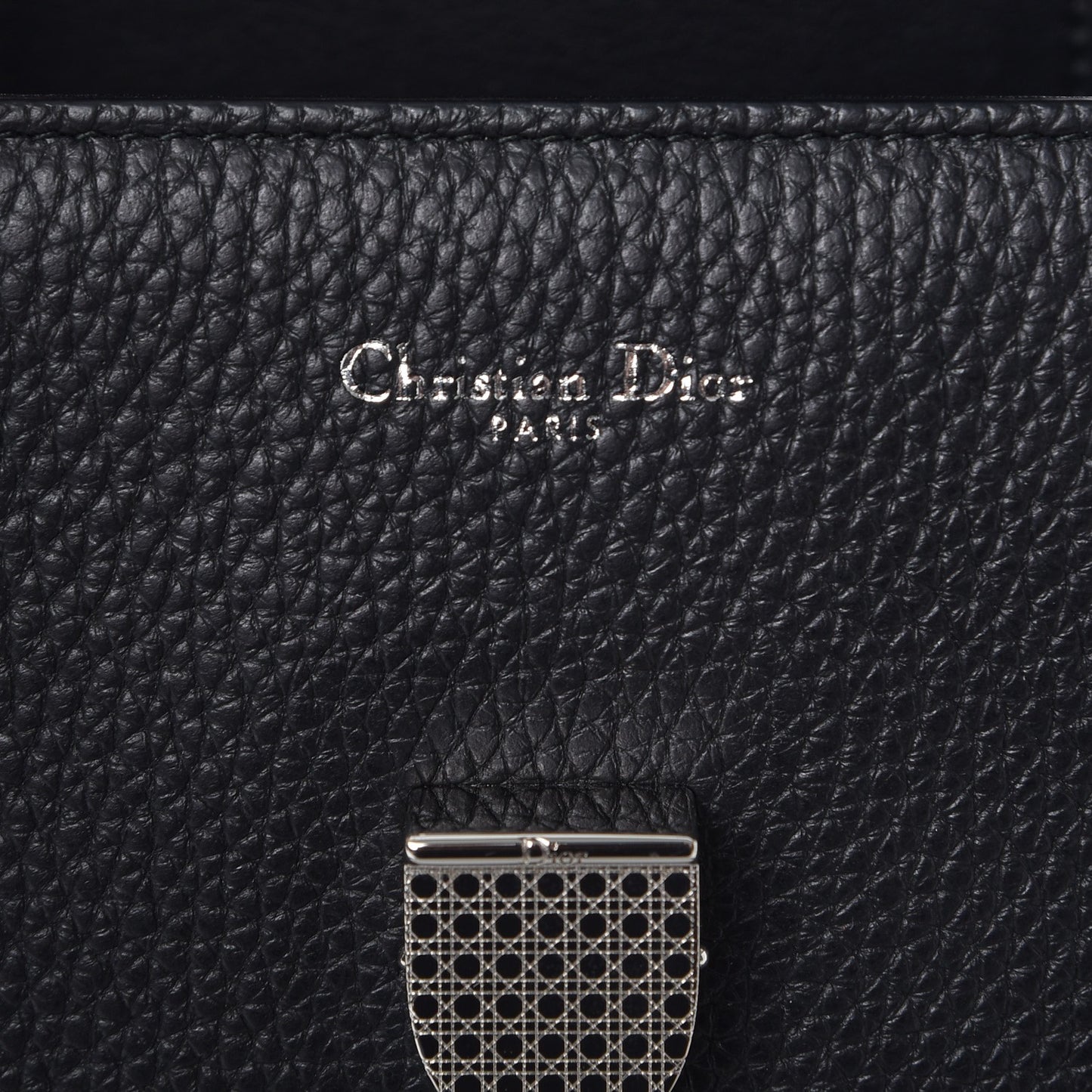 Grained Calfskin Large Diorever Flap Black