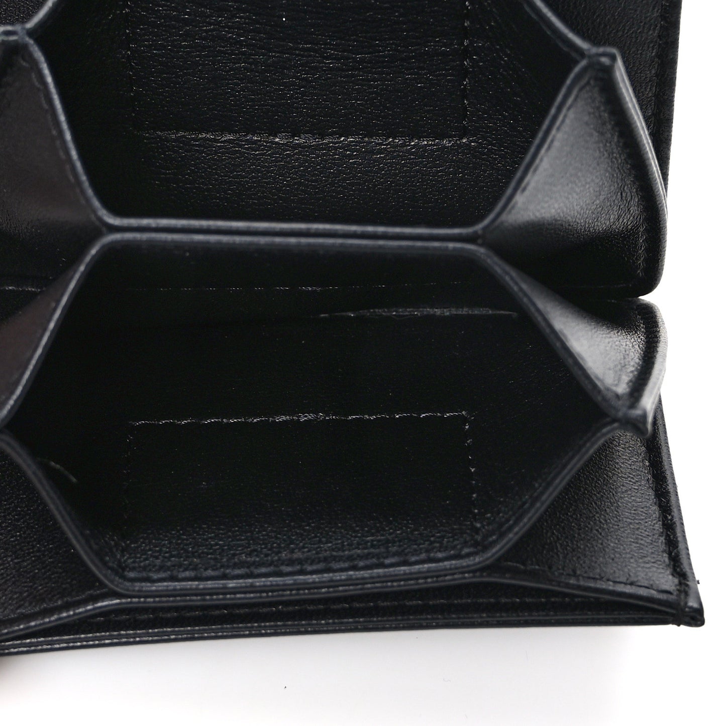 Lambskin Quilted Flap Card Holder With Cuff L Black