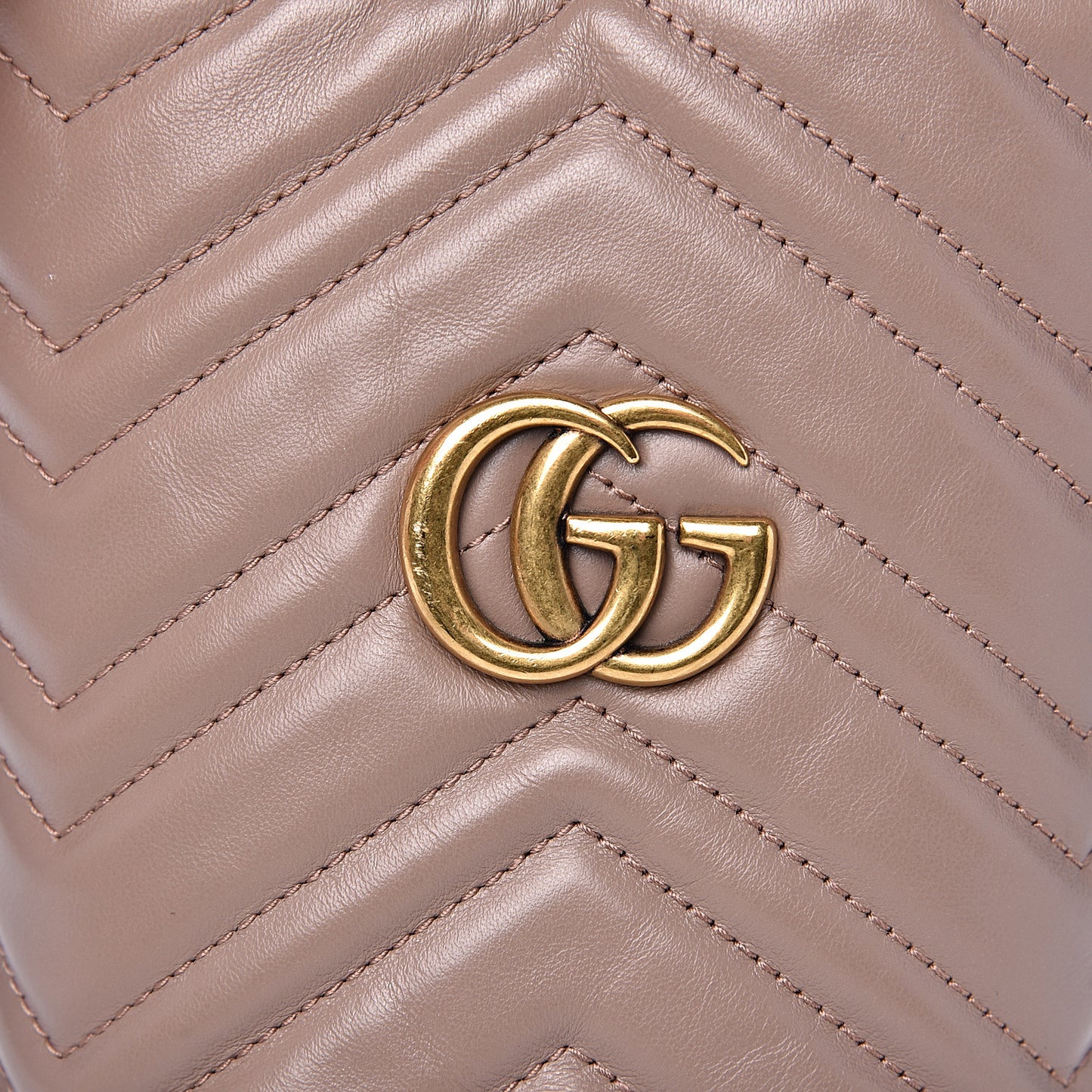 Calfskin Matelasse Mini GG Marmont 2.0 Bucket Bag Porcelain Rose