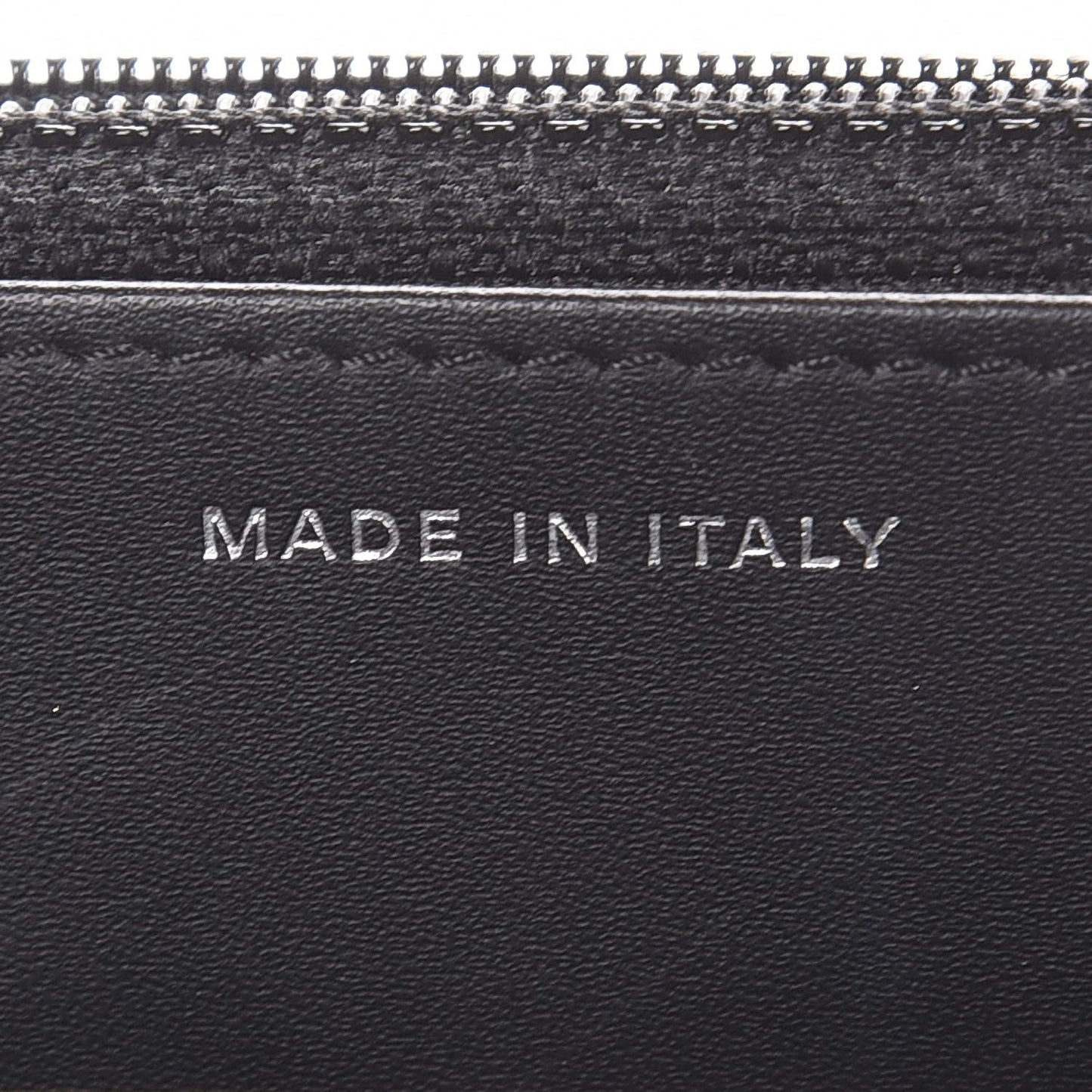 Patent Quilted Wallet On Chain WOC Black