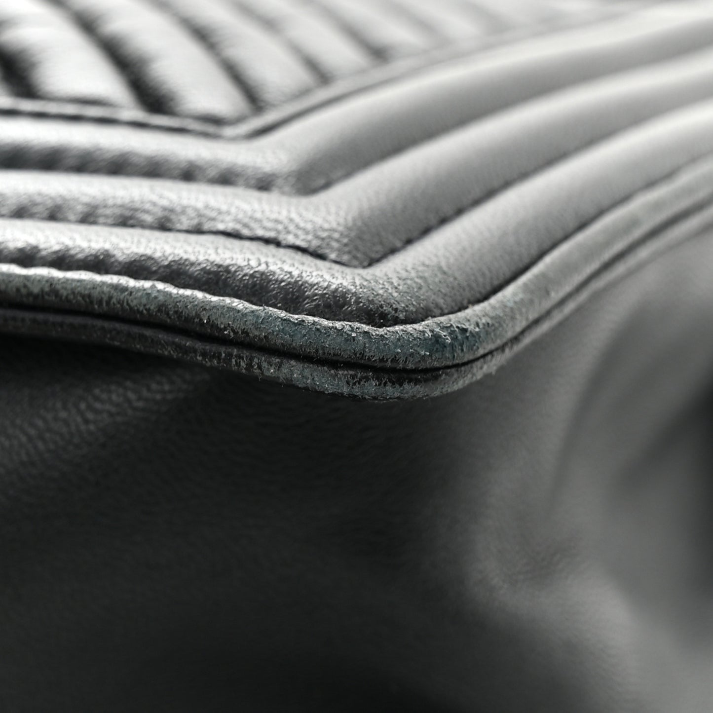 Calfskin Chevron Quilted New Medium Boy Flap Black