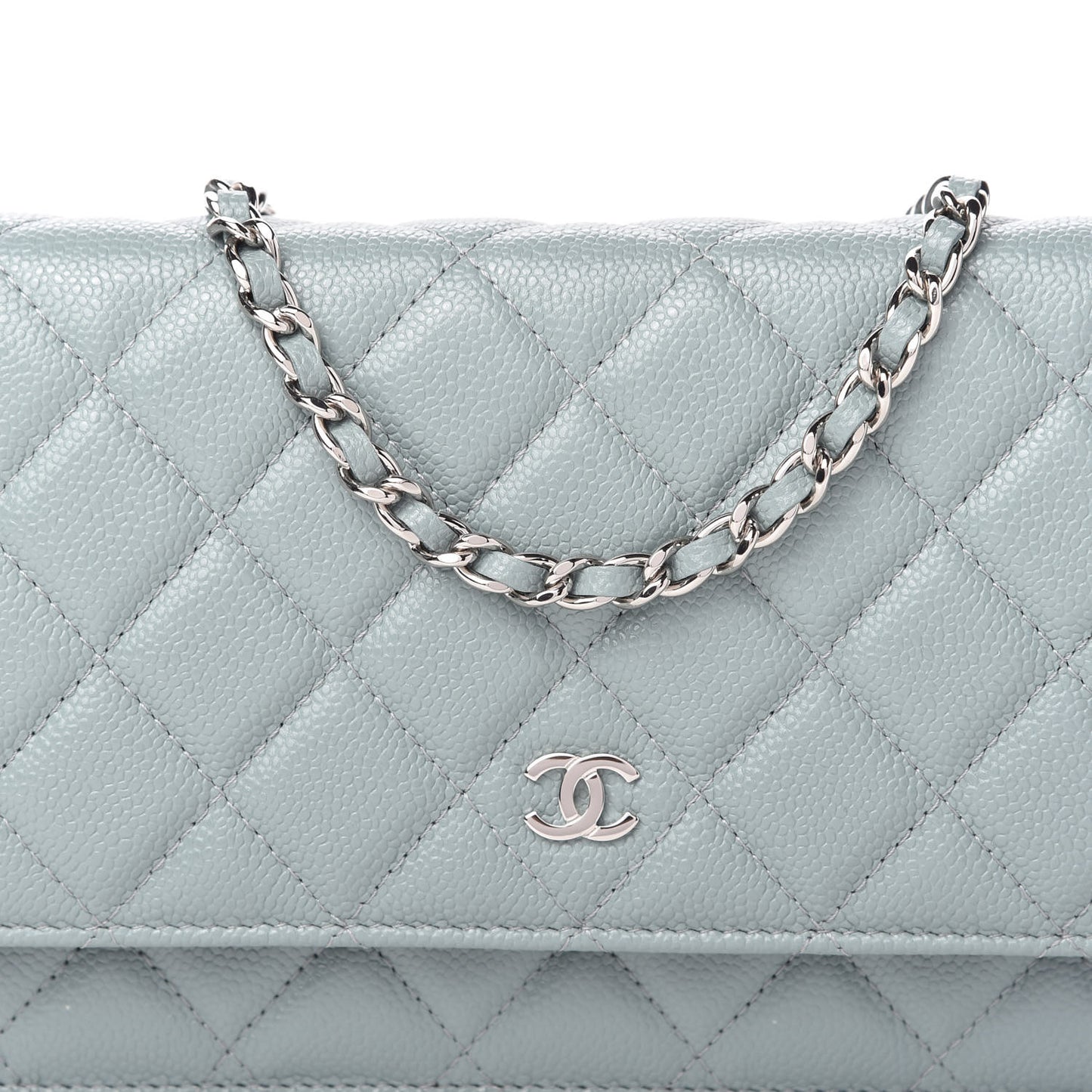 Caviar Quilted Wallet On Chain WOC Light Blue