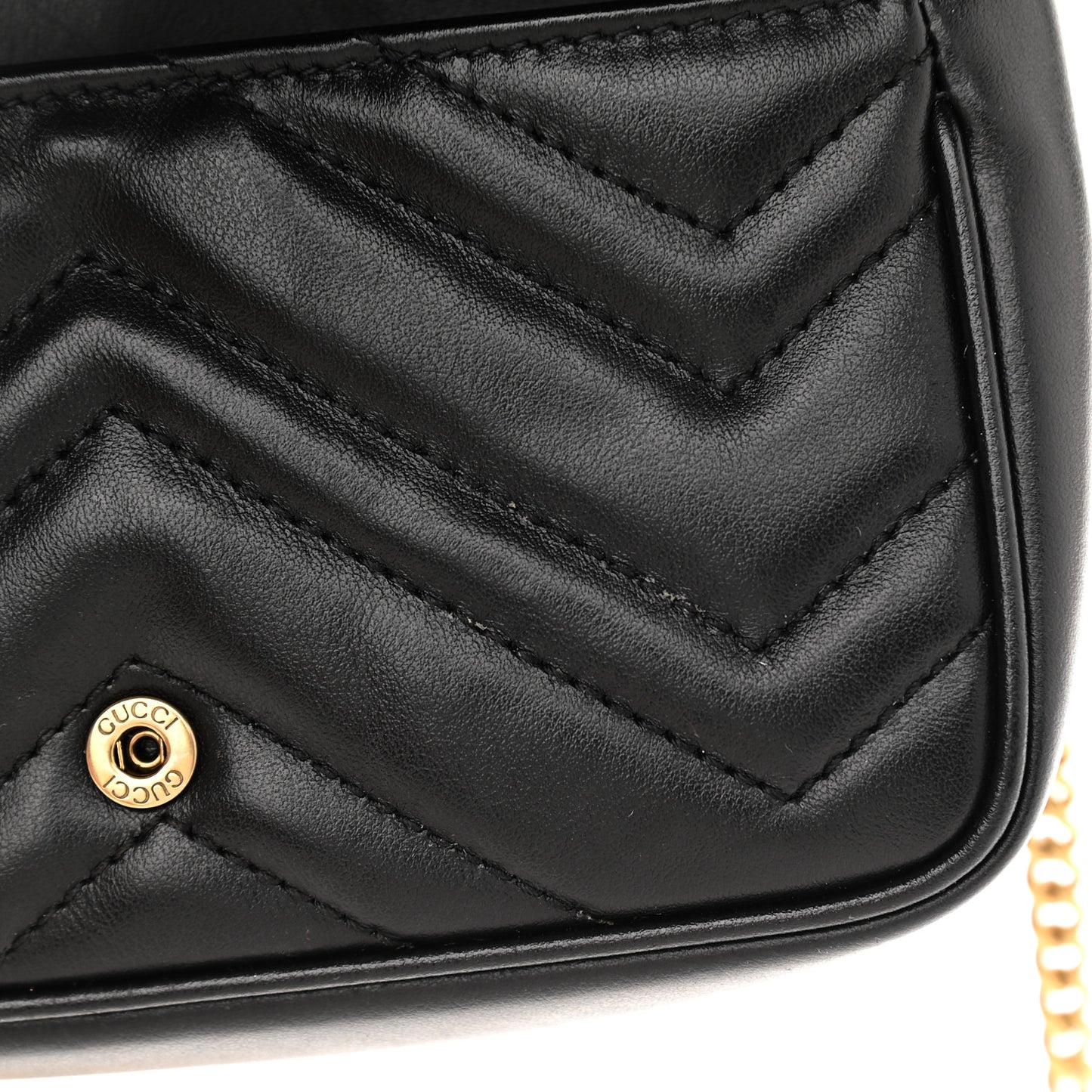 Calfskin Matelasse Super Mini GG Marmont Shoulder Bag Black