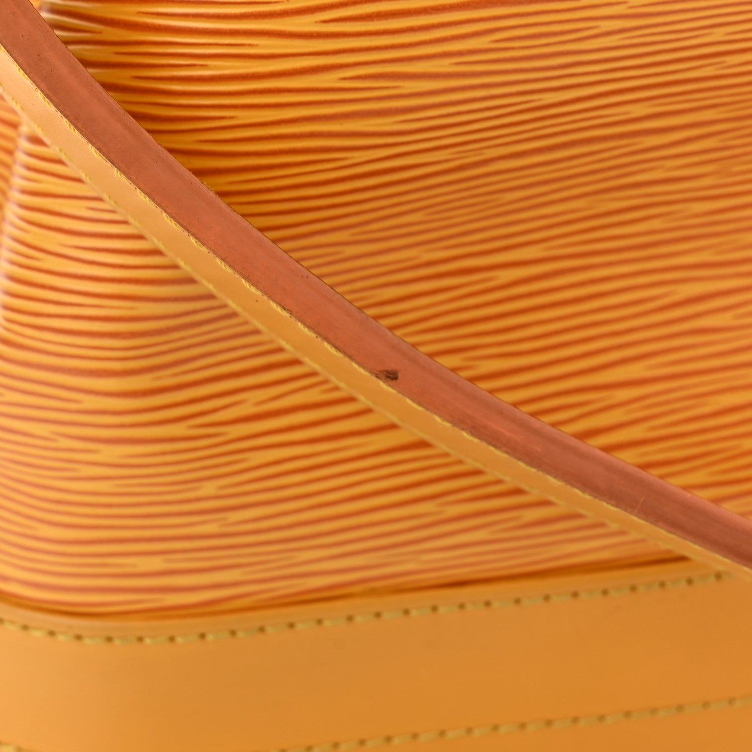 Louis Vuitton Epi Noe Tassil 9 of 13
