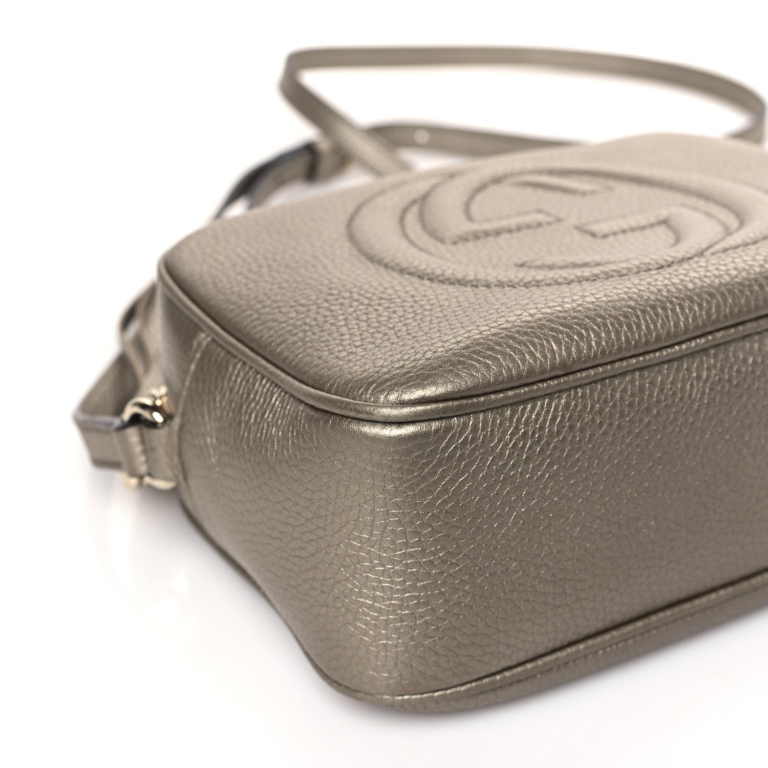 Gucci Metallic Pebbled Calfskin Small Soho Disco Bag Golden Beige 8 of 9