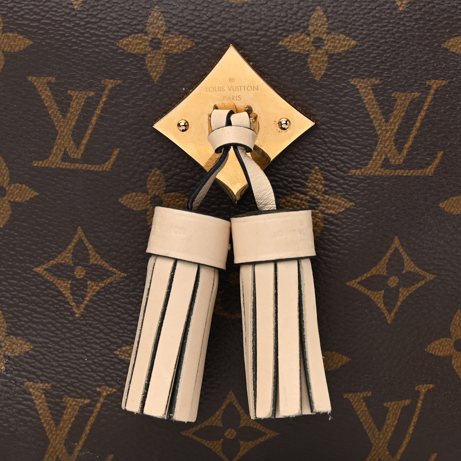 Louis Vuitton Monogram Saintonge Creme 9 of 13