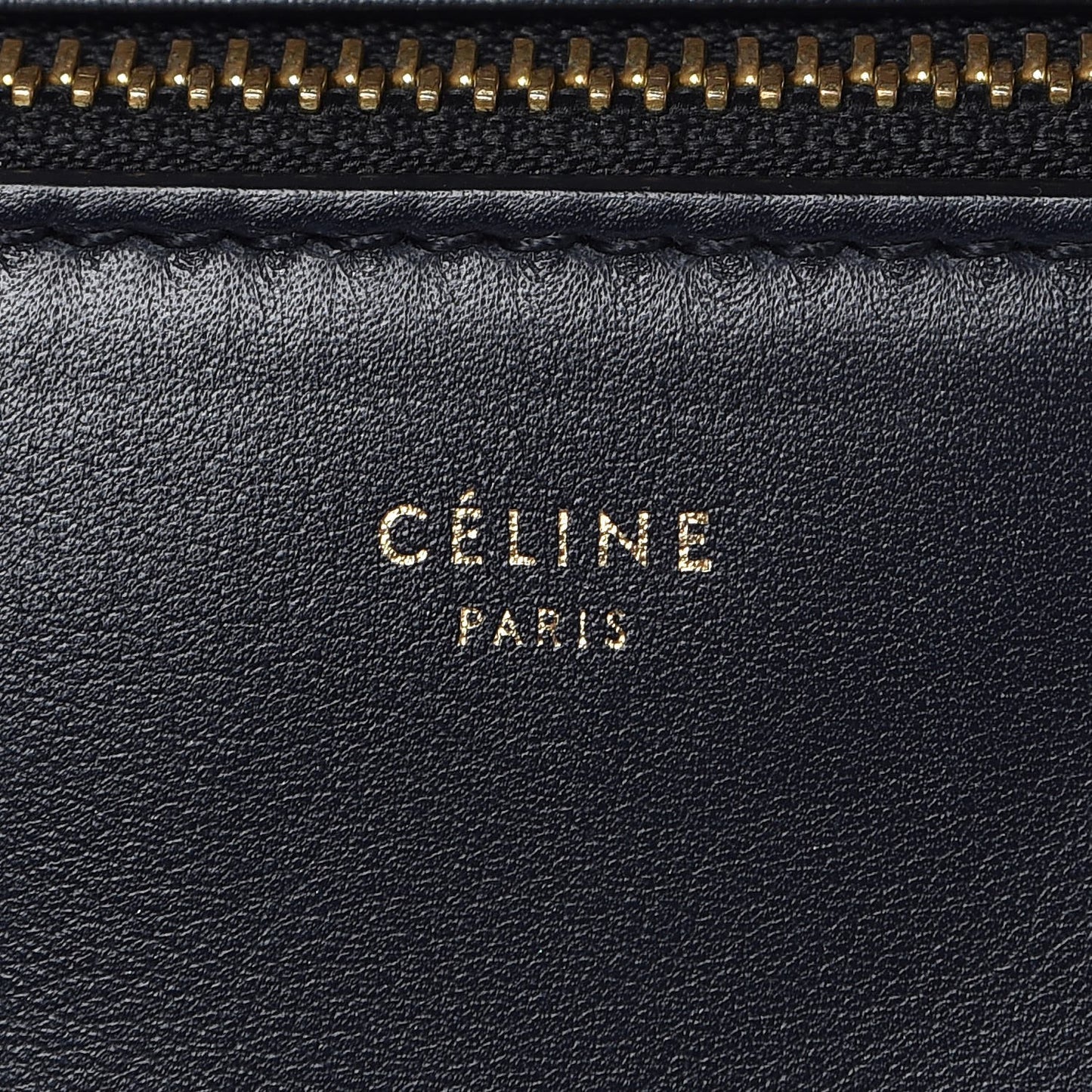 Smooth Calfskin Medium Bi-Color Edge Shoulder Bag Black Navy