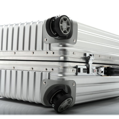 Rimowa Aluminum Classic Flight Cabin Silver 8 of 15