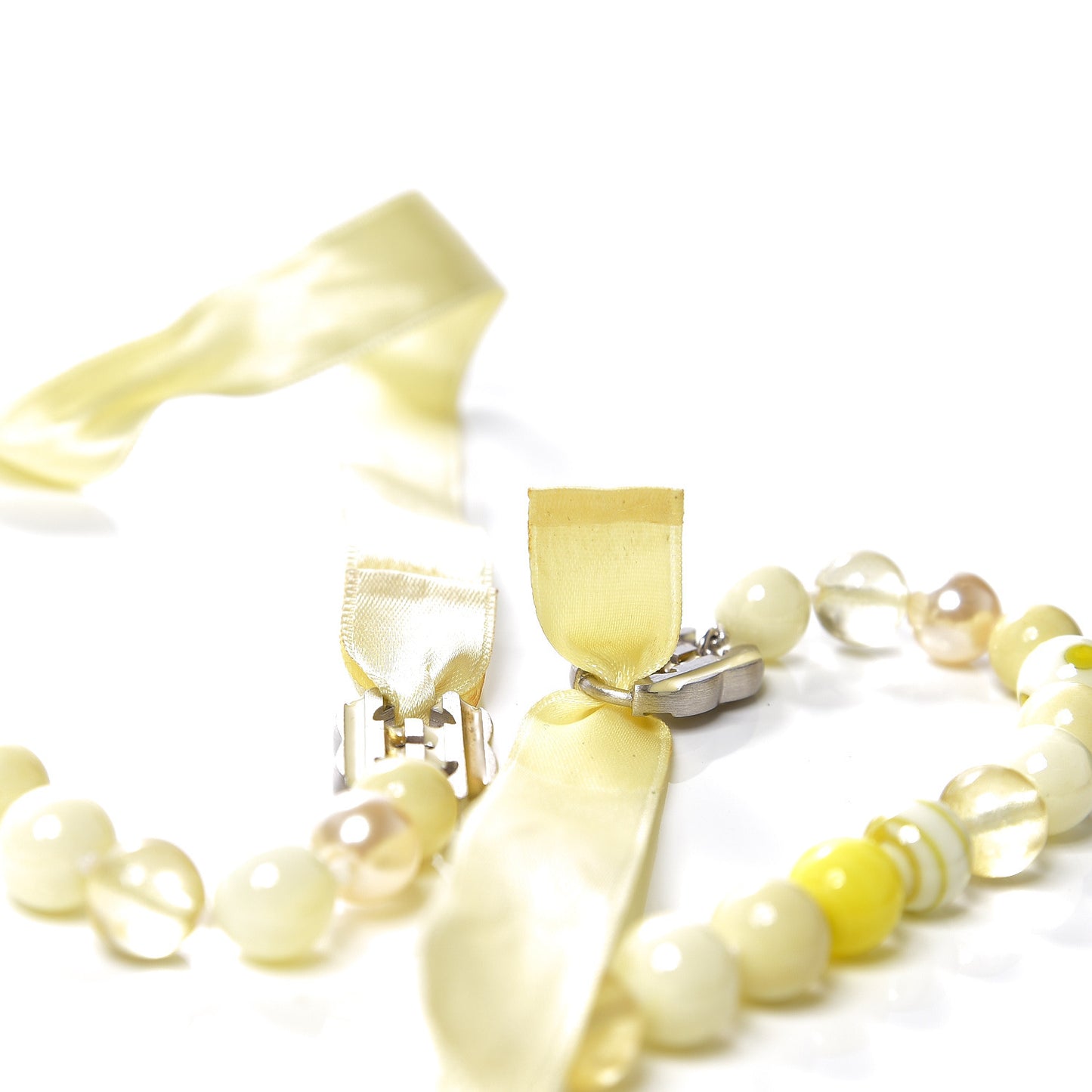 Resin Pearl Beaded CC Necklace Yellow Nacre Blanc