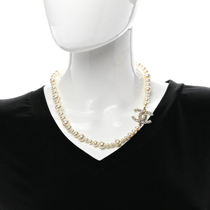 Chanel Pearl Crystal CC Camellia Short Necklace Gold 2 of 4