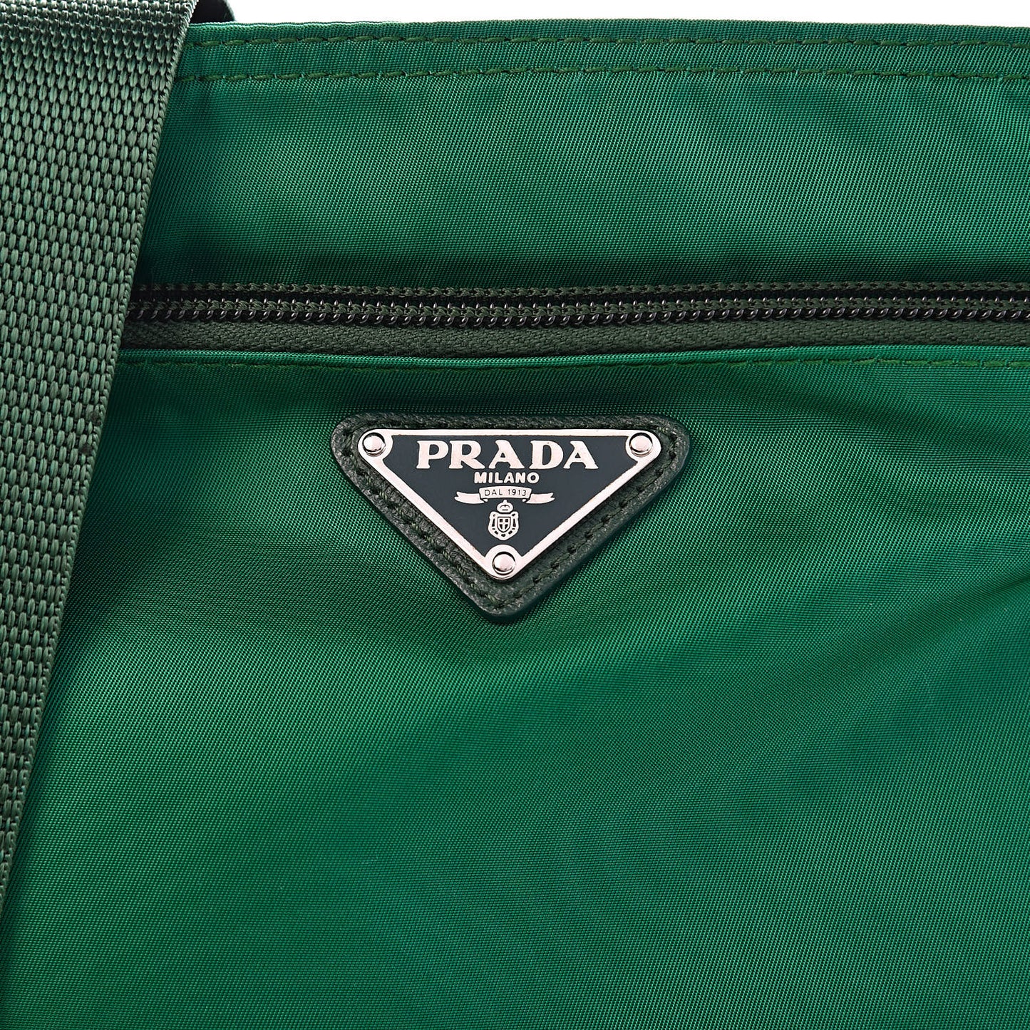 Nylon Vela Flat Messenger Bag Oleandro