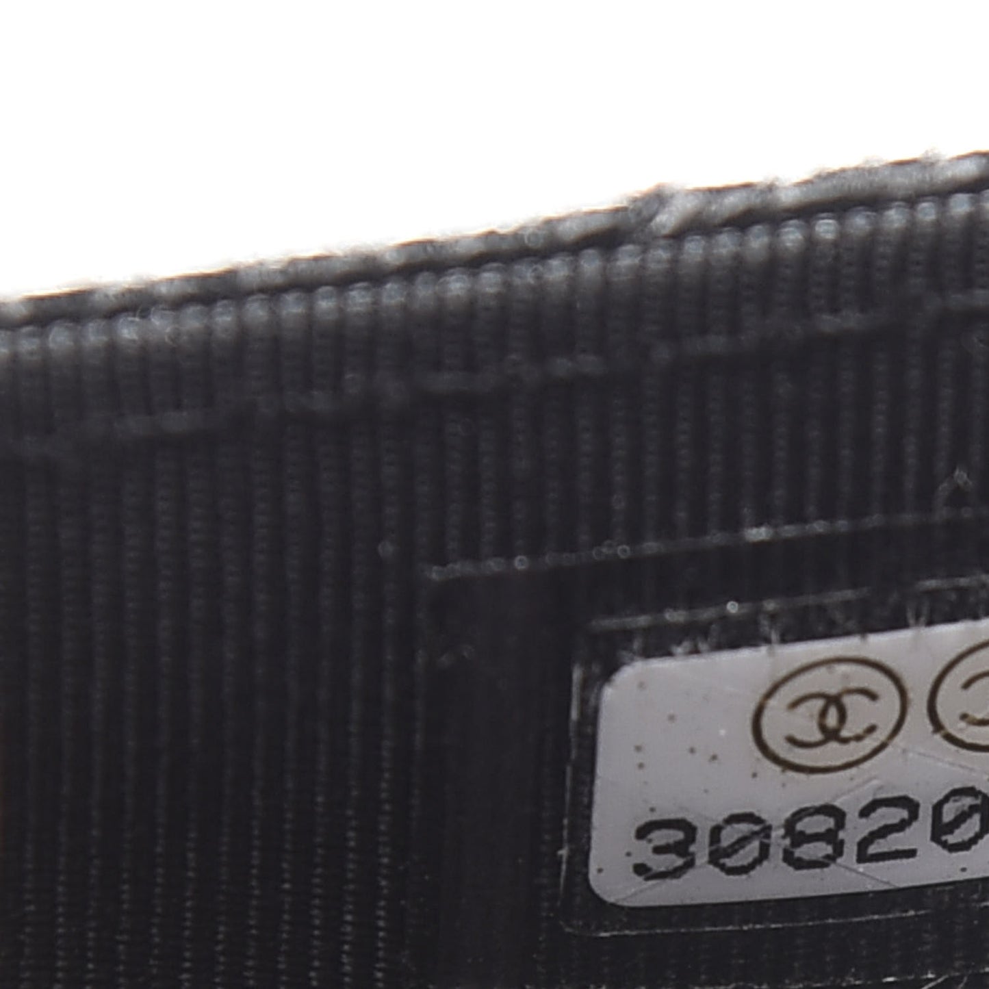 Caviar Quilted CC Zip Card Holder Black