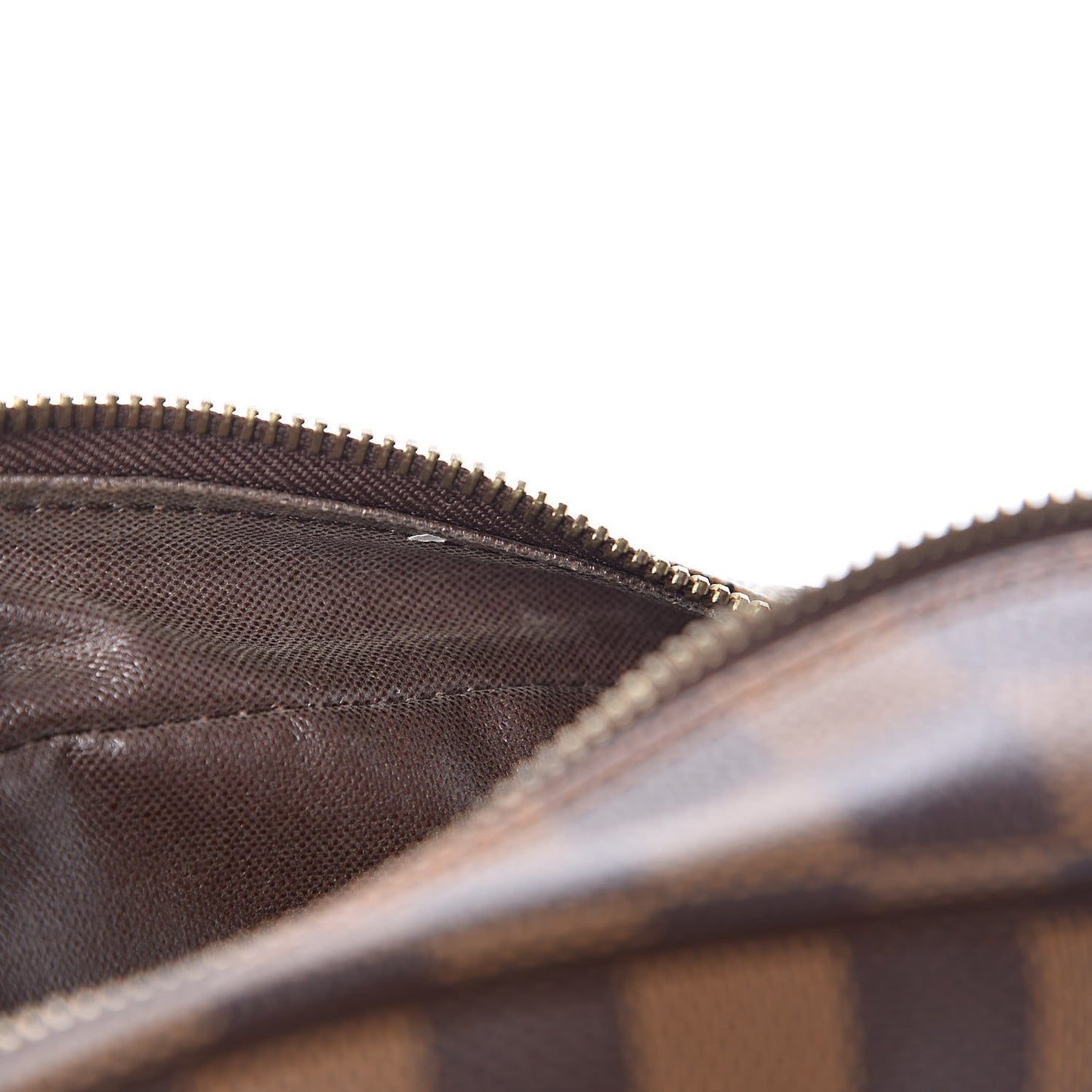 Damier Ebene Toiletry Bag 25