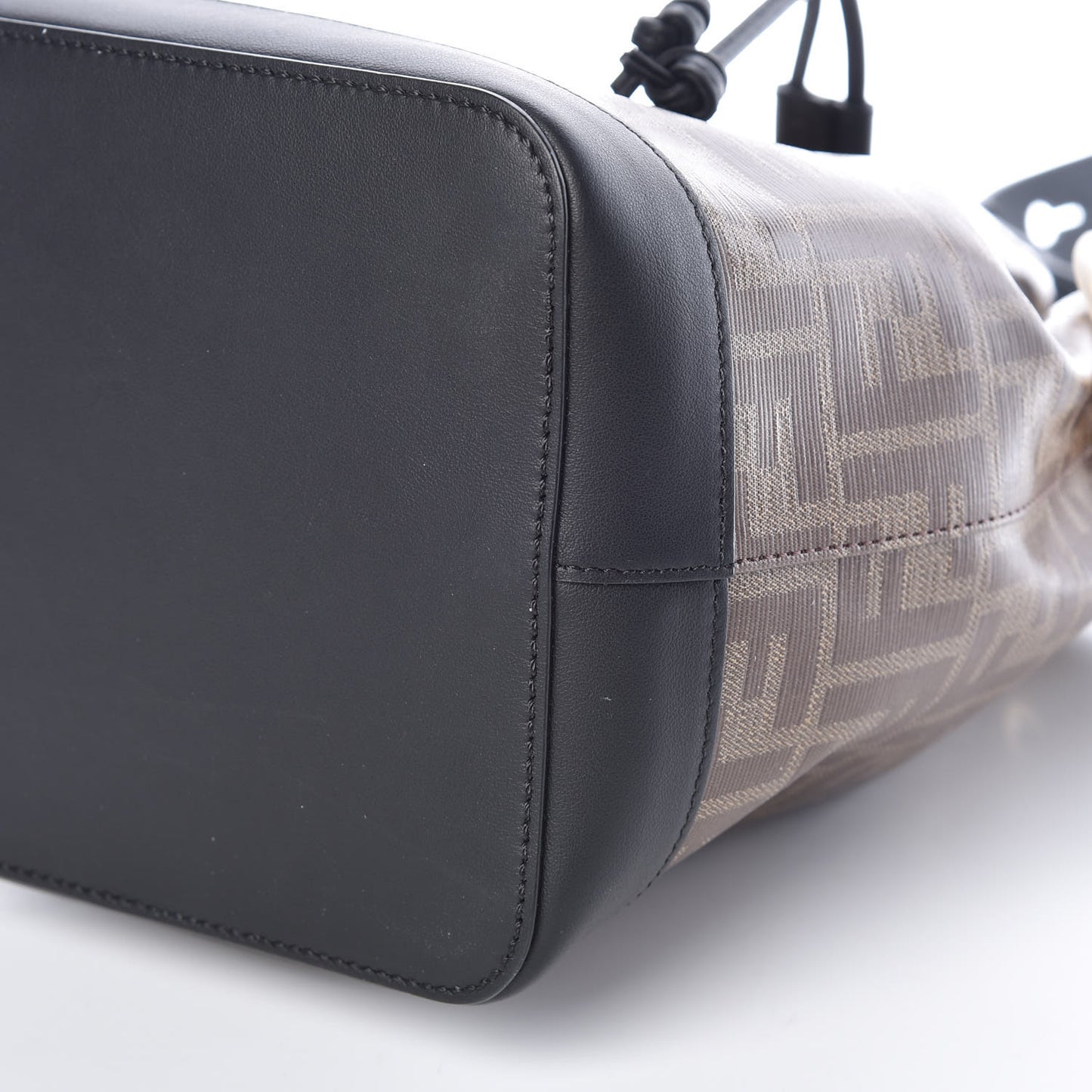 Glazed Fabric Vitello Grace F is Fendi FF 1974 Stamp Patch Grande Mon Tresor Bucket Bag Mogano Panna Black