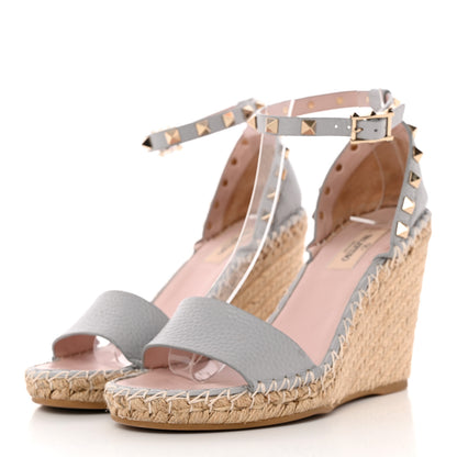 Valentino Garavani Grained Calfskin Rockstud Ankle Strap Espadrille 15/105mm Wedge Sandals 37 Pastel Grey Natural 3 of 15