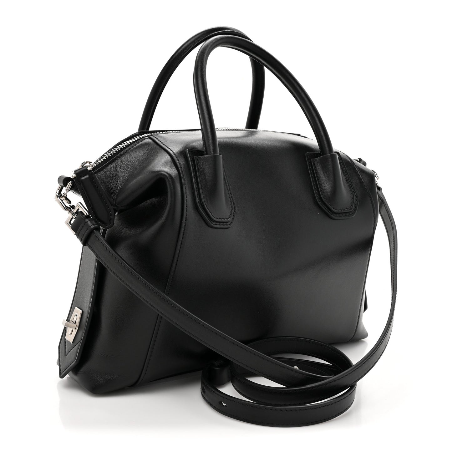 Smooth Calfskin Small Soft Antigona Black