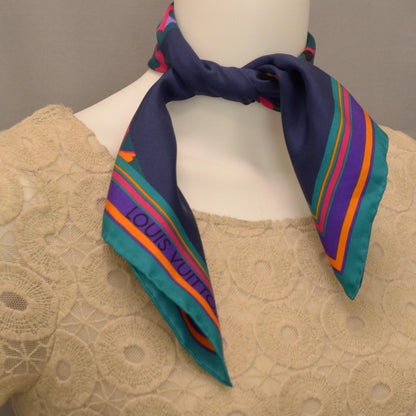 Louis Vuitton Silk Giraffe Scarf 2 of 4