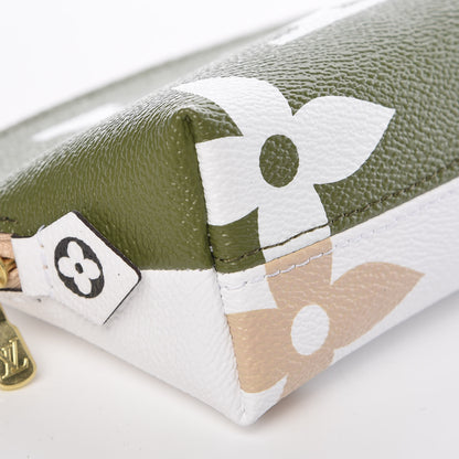 Louis Vuitton Monogram Giant Cosmetic Pouch Kaki 8 of 9