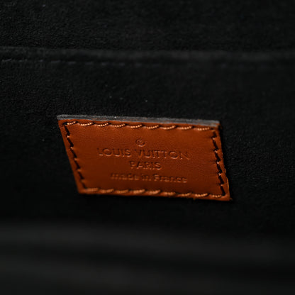 Louis Vuitton Reverse Monogram Dauphine MM 6 of 11