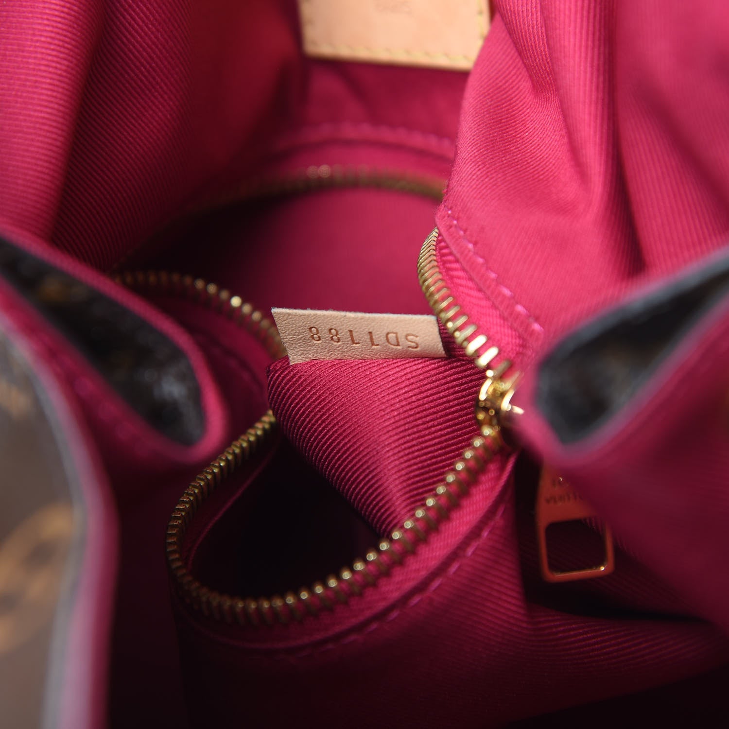 Louis Vuitton Monogram Graceful PM Pivoine 8 of 17