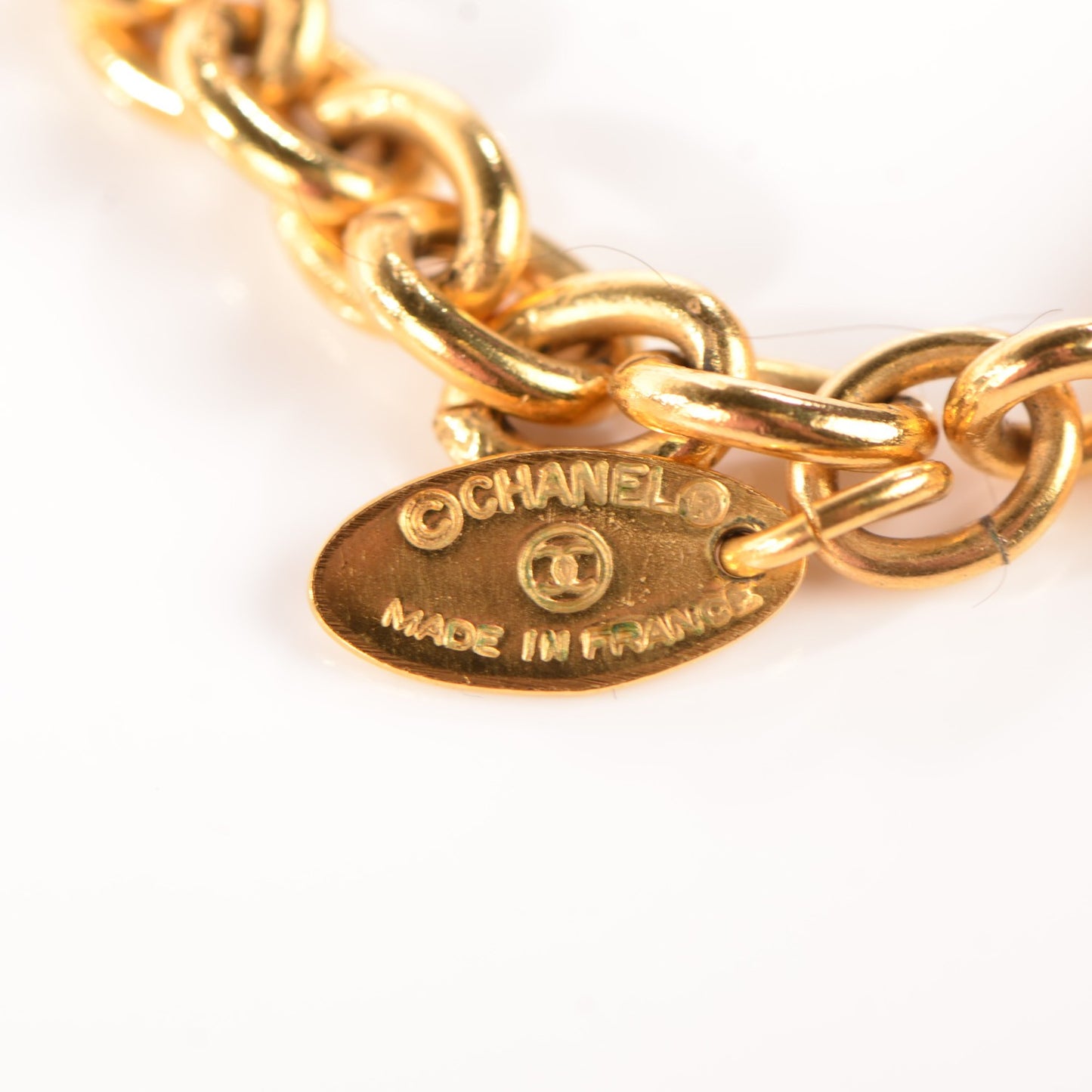 CC Pendant Necklace Gold