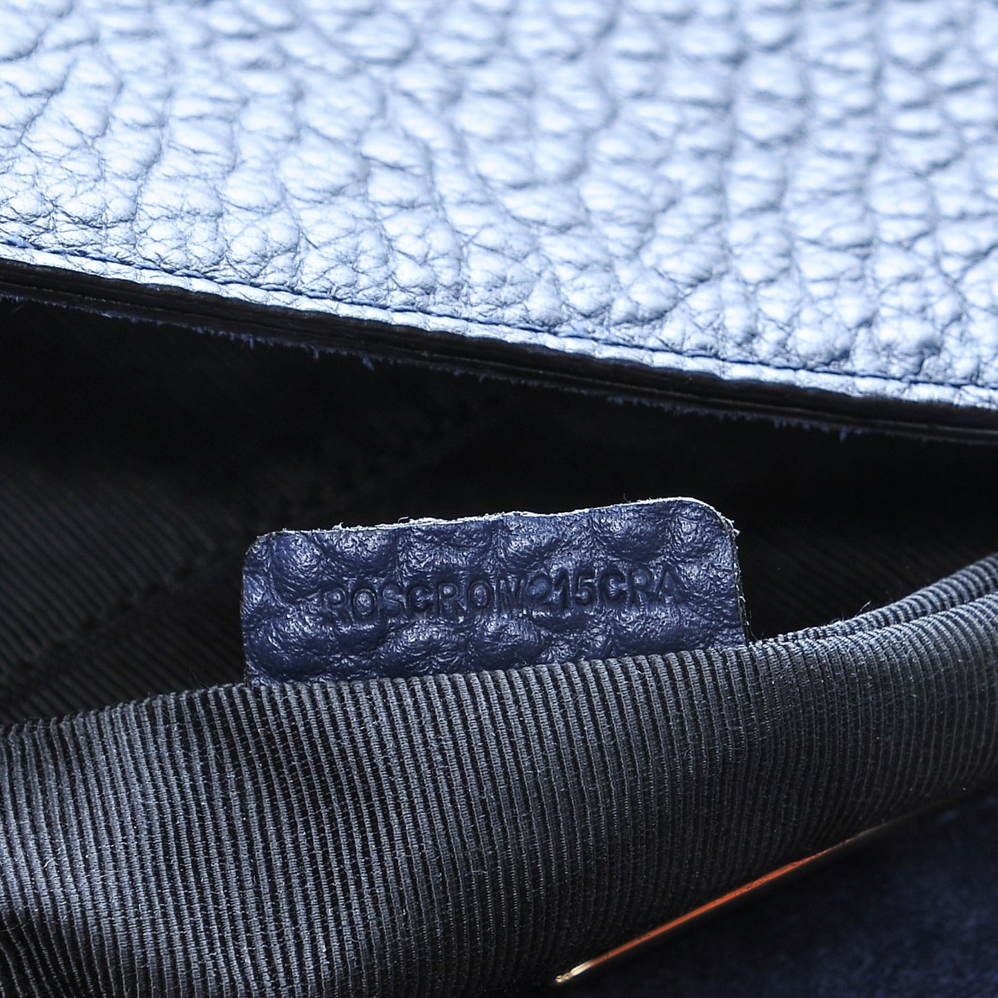 Signature Grain Large Mildenhall Shoulder Bag Blue
