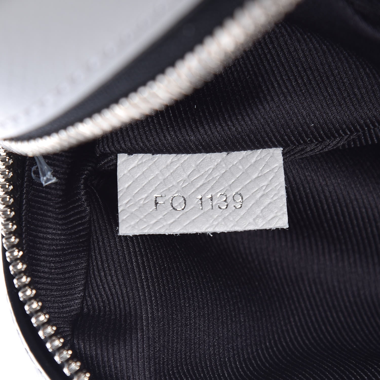 Louis Vuitton Taiga Monogram Outdoor Bumbag White 7 of 8