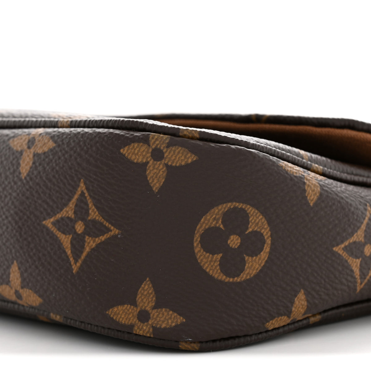 Monogram Ivy Wallet On Chain