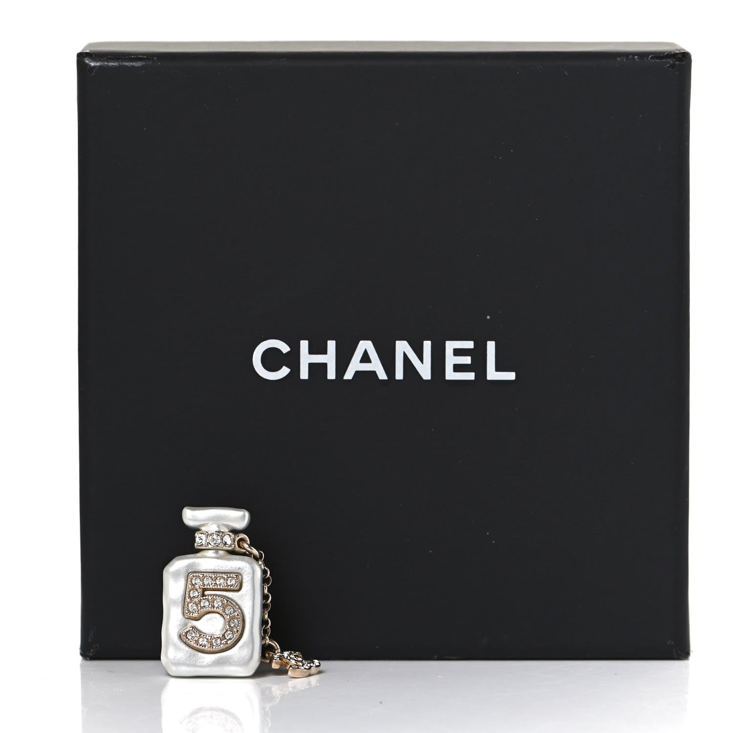 Chanel Pearl Resin Crystal CC No 5 Perfume Bottle Brooch Gold Pearly 5 of 5