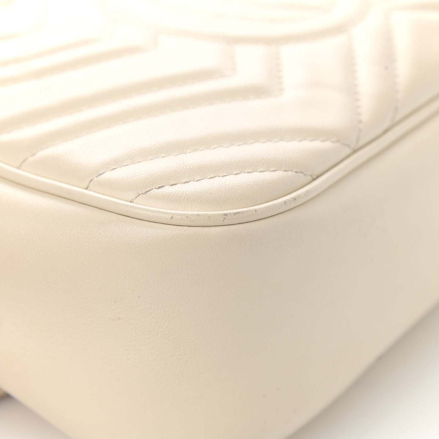 Calfskin Matelasse Small GG Marmont Chain Shoulder Bag White