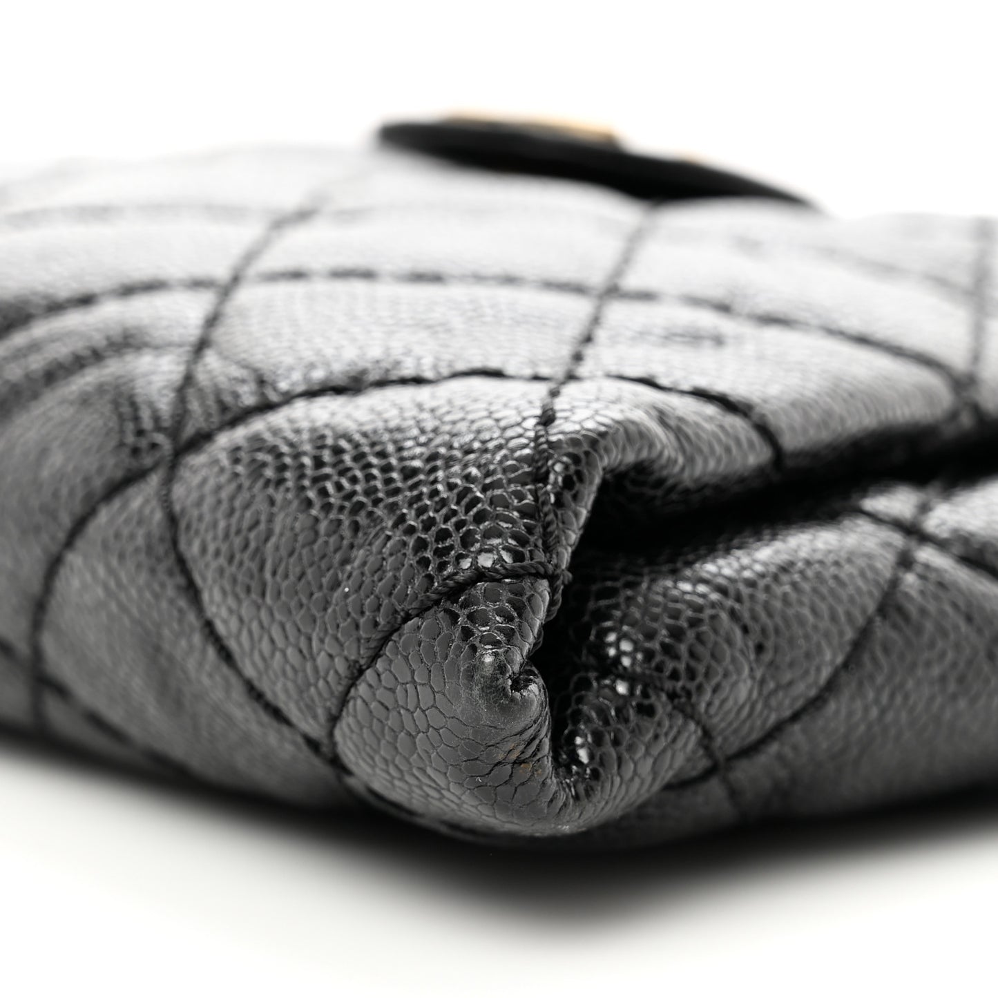 Crumpled Grained Calfskin Quilted Coco Pleats Clutch Black