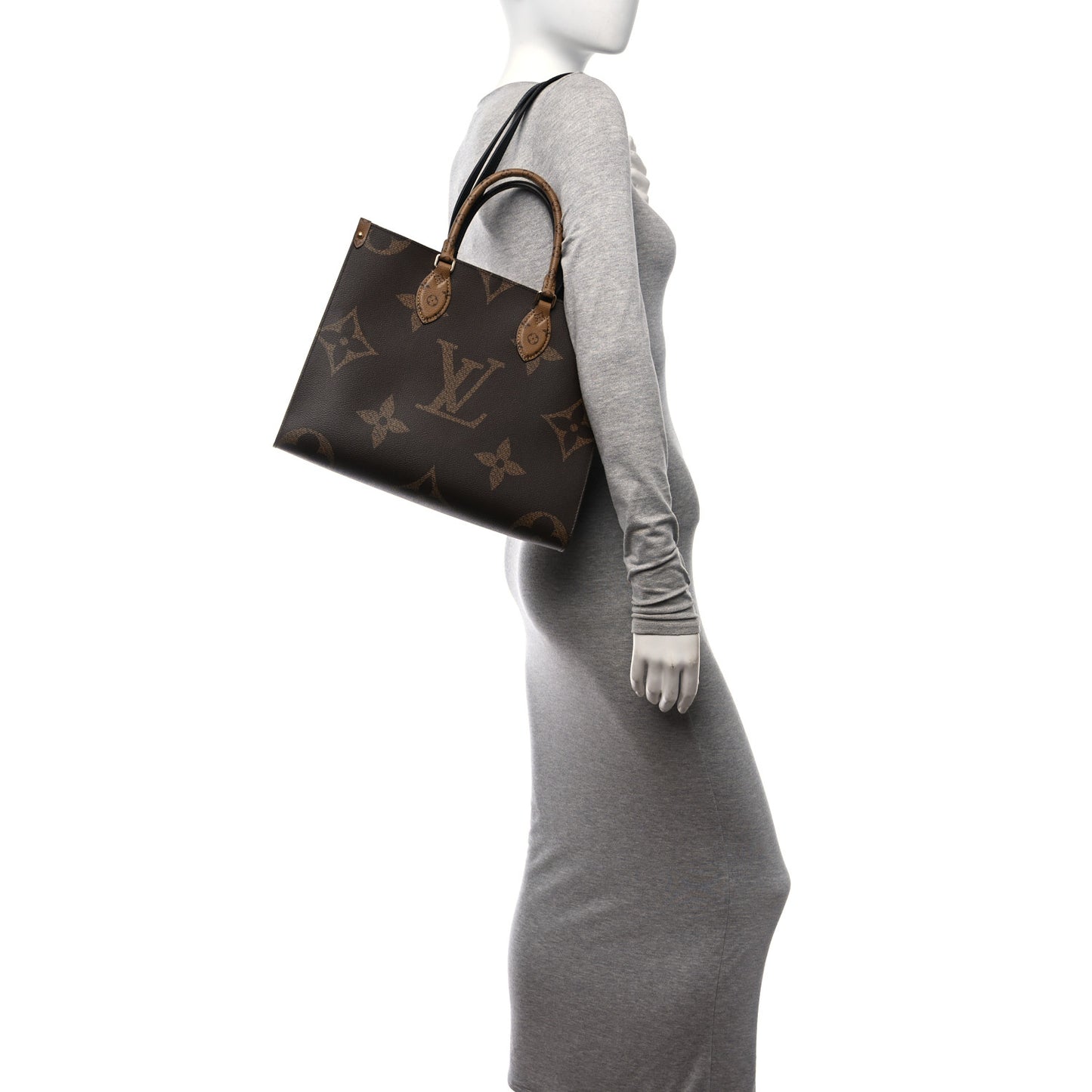 Reverse Monogram Giant Onthego MM