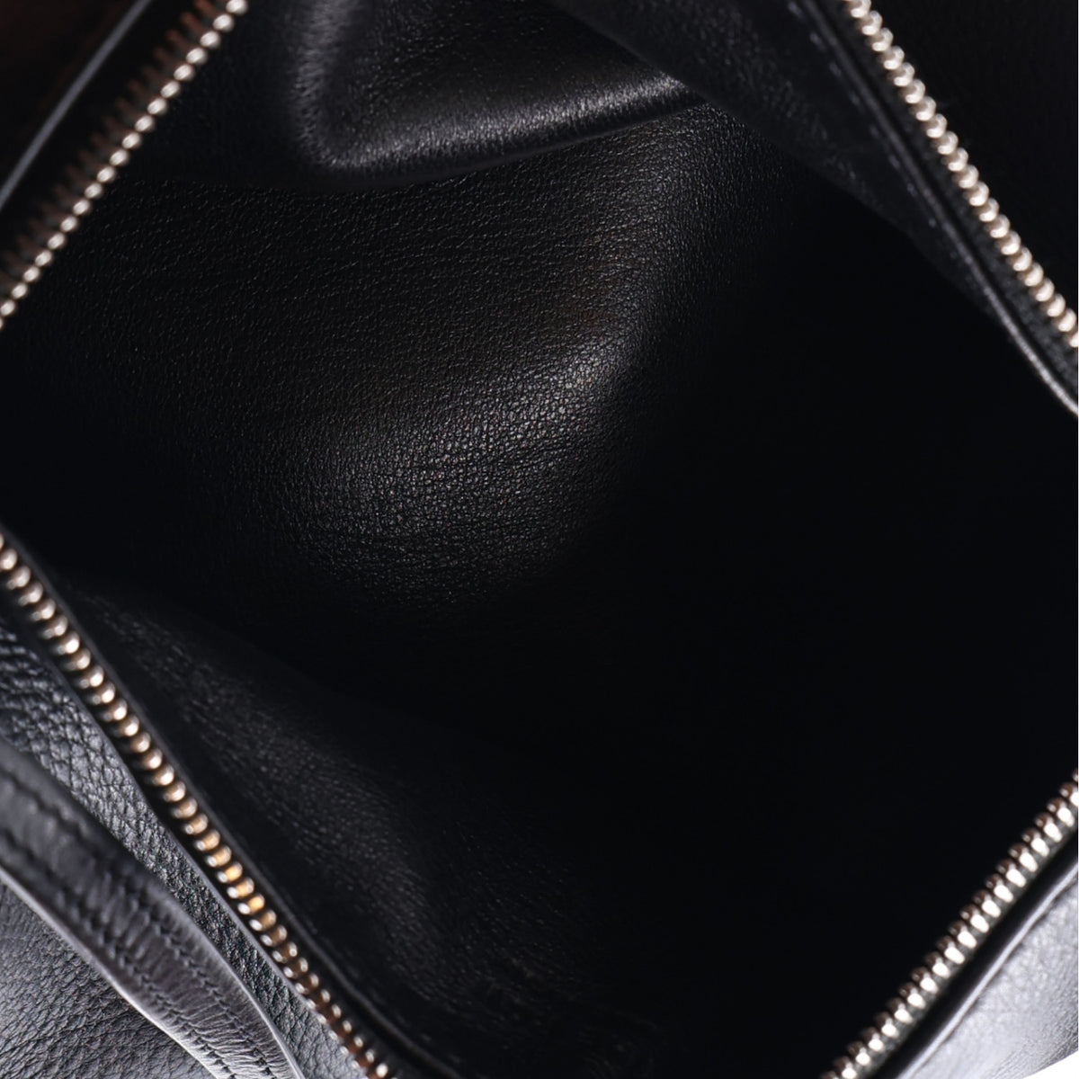 The Row Grained Calfskin 90's Bag Black 4 of 8
