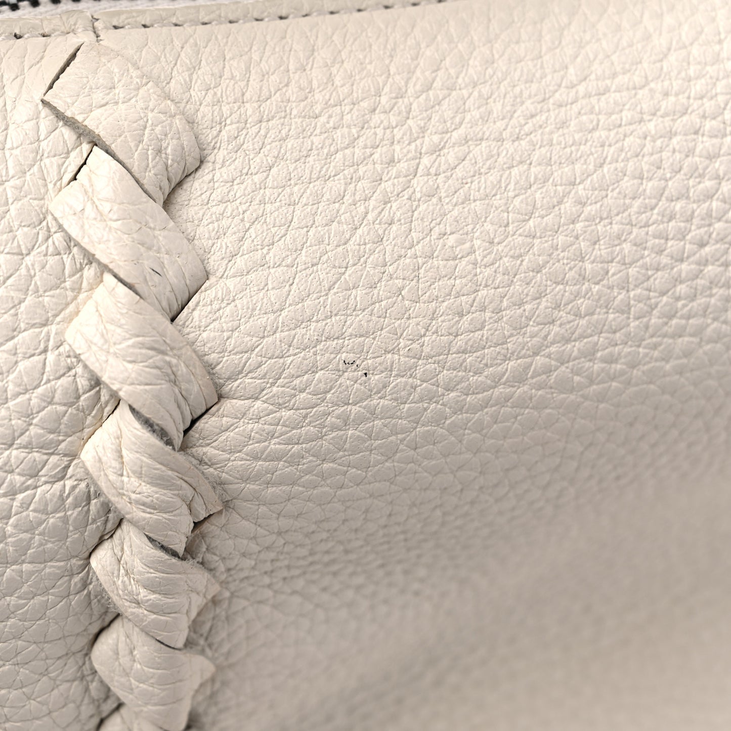 Cervo Deerskin Medium Shoulder Bag White