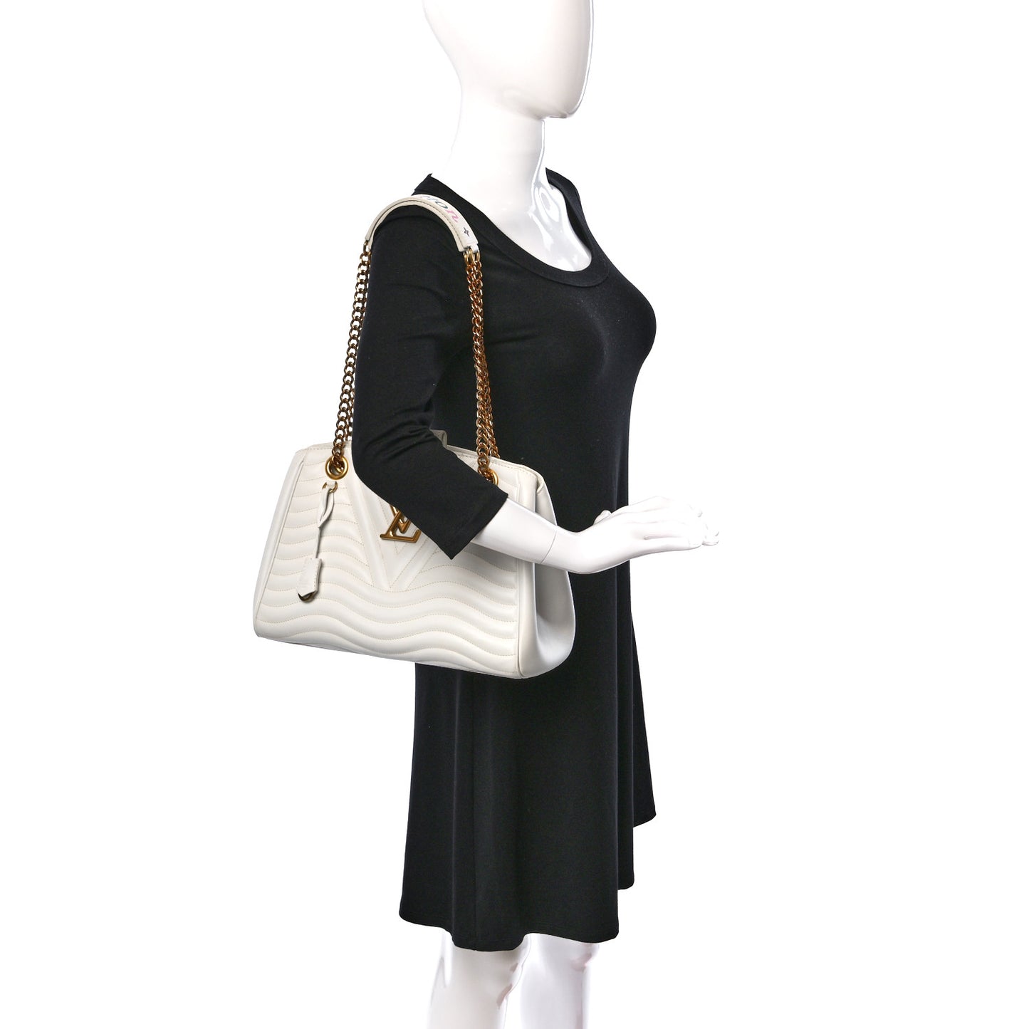 Calfskin New Wave Chain Tote Snow
