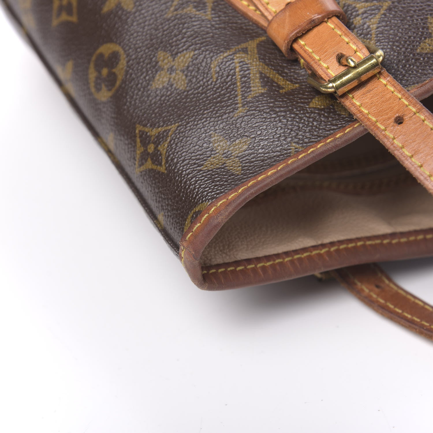 Louis Vuitton Monogram Petit Bucket 23 20 of 24