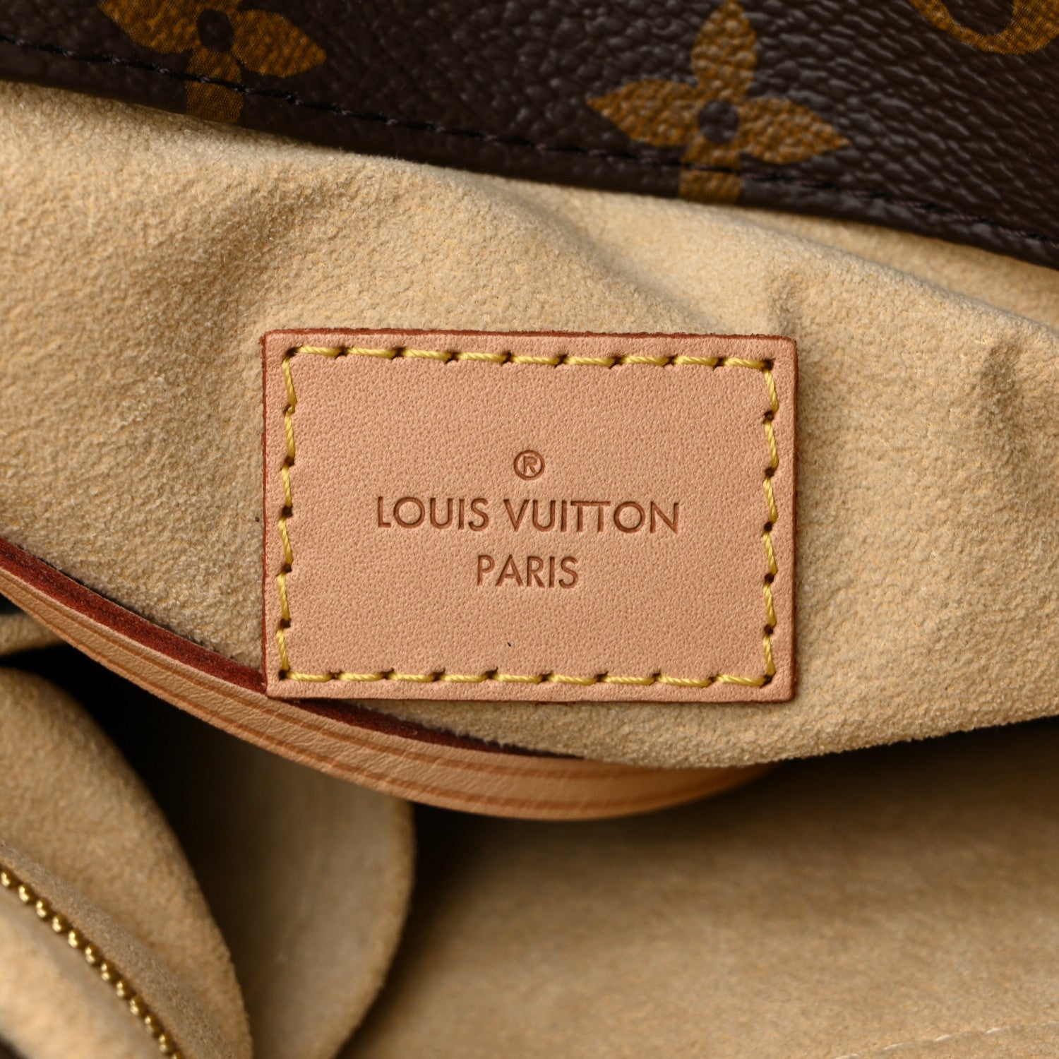 Louis Vuitton Monogram Artsy MM 5 of 10