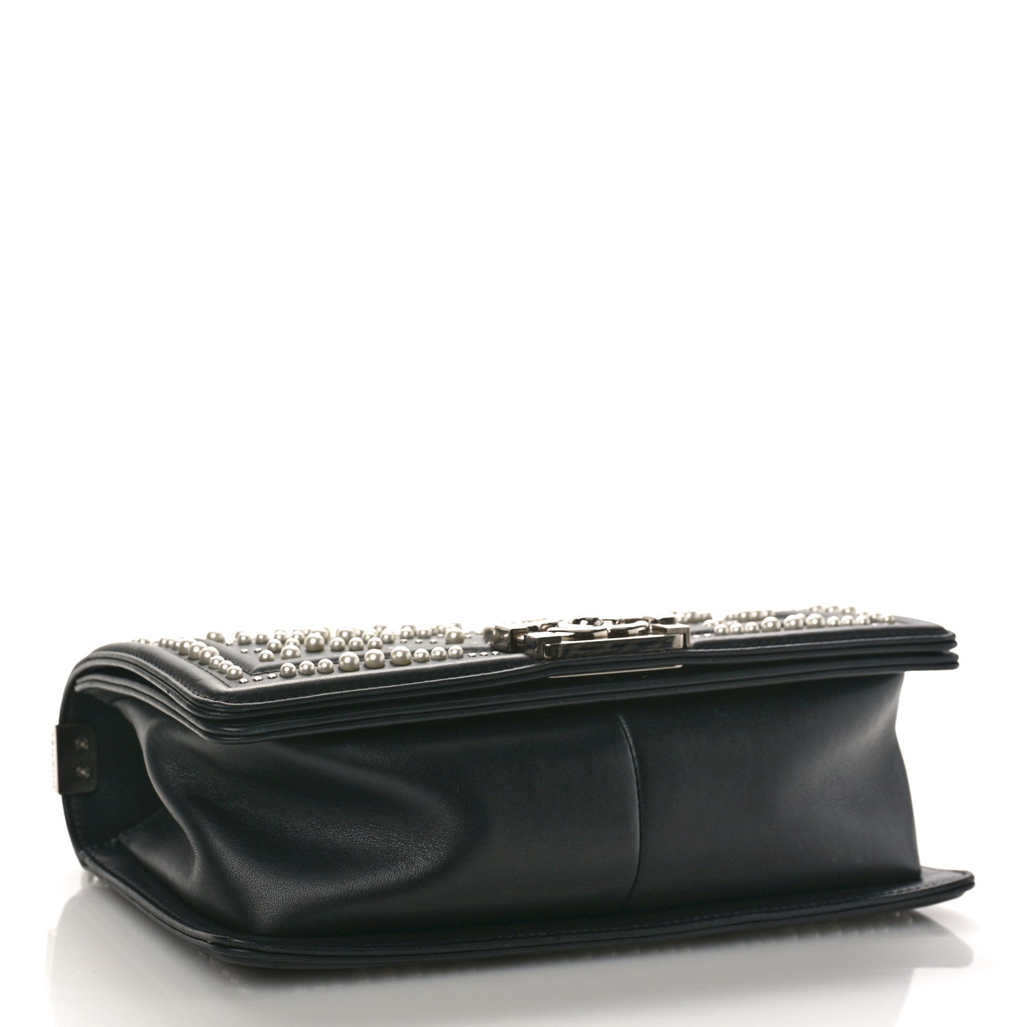 Chanel Calfskin Pearl Chevron Medium Boy Flap Black 4 of 10