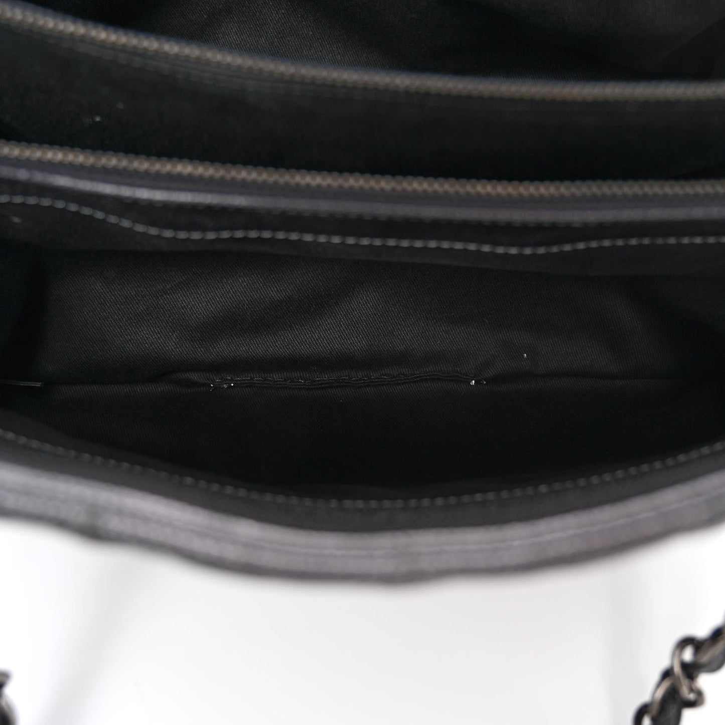 Iridescent Caviar Quilted Chic Shopping Tote Silver