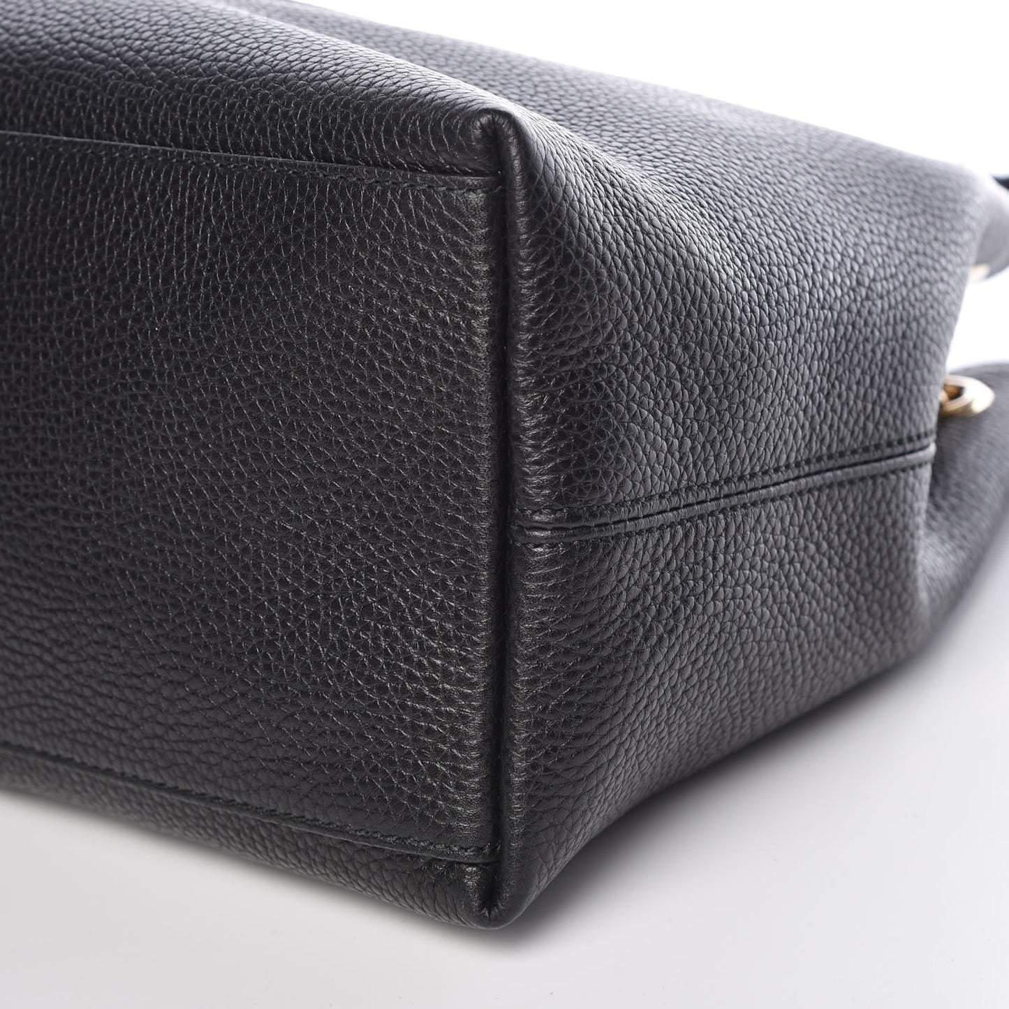 Pebbled Calfskin Medium Soho Chain Shoulder Bag Black