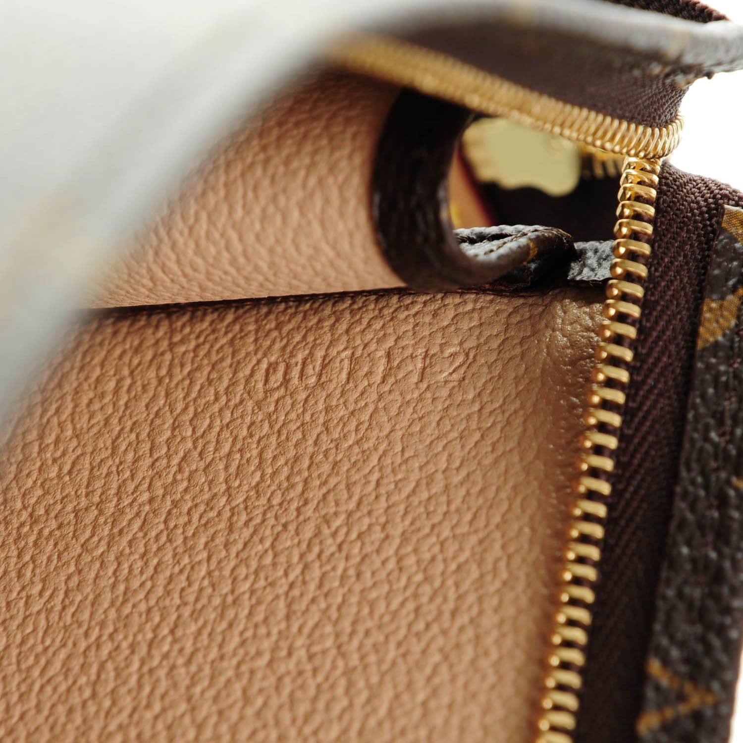 Louis Vuitton Monogram Toiletry Pouch 26 7 of 7