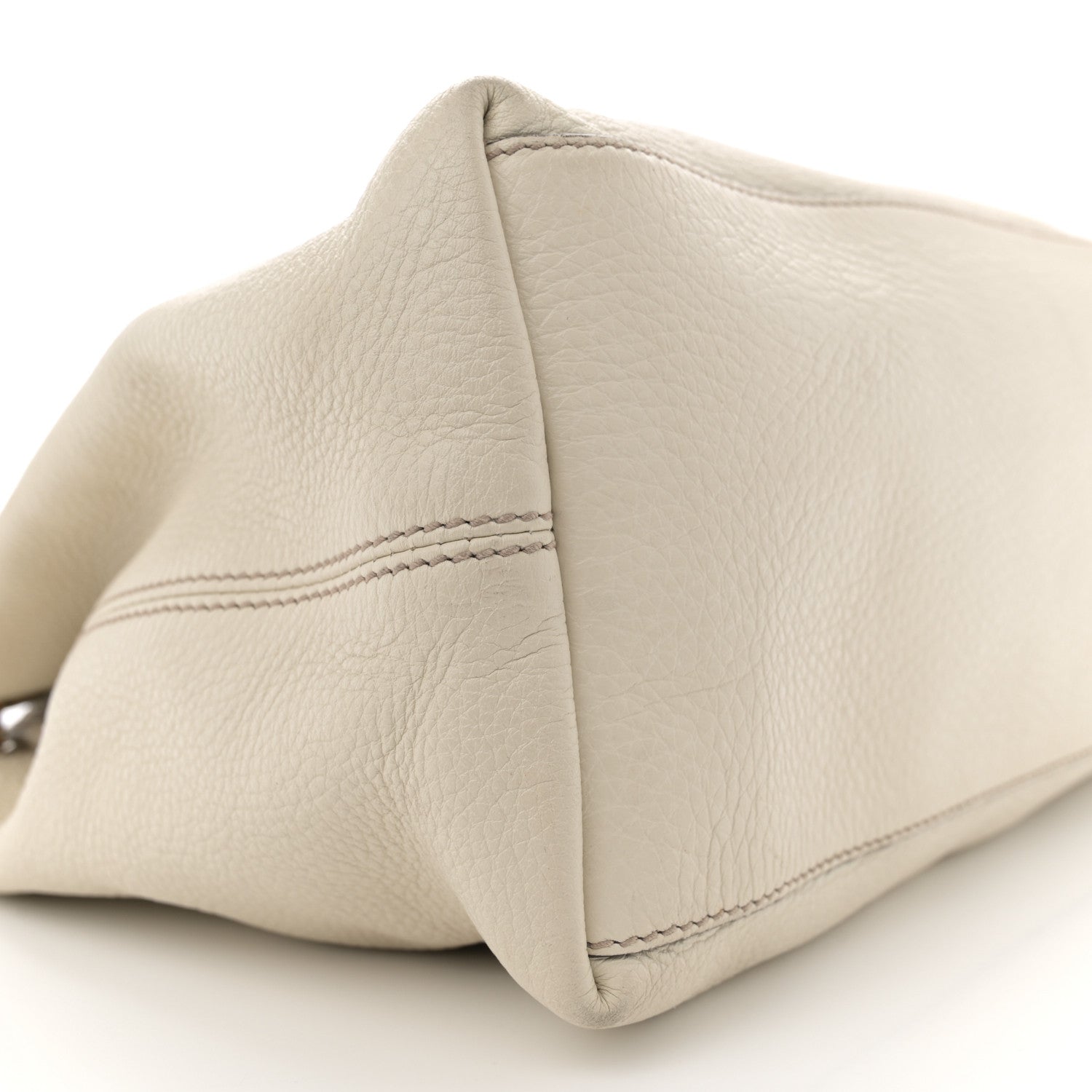 Gucci Pebbled Calfskin Medium Soho Chain Shoulder Bag Off White 9 of 13