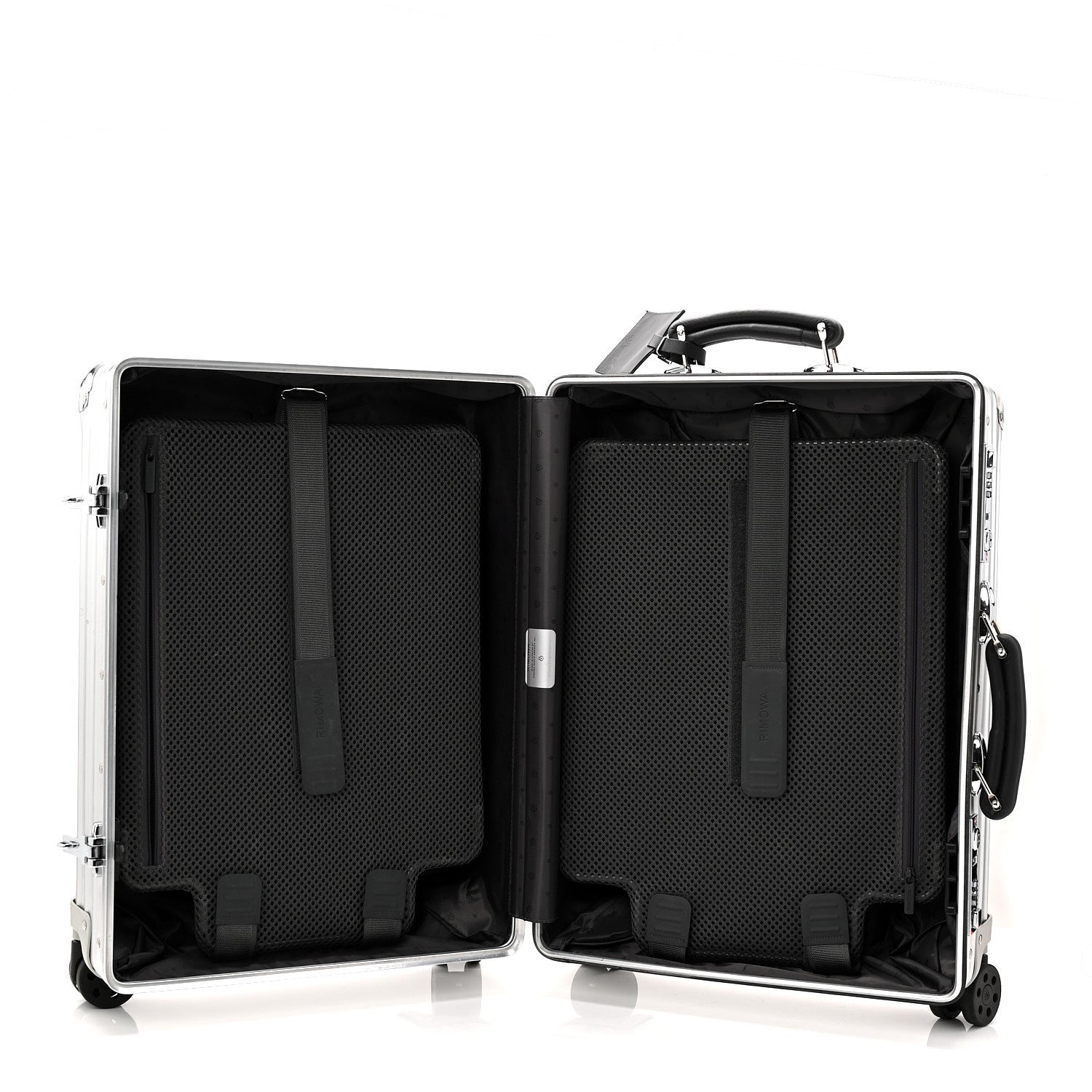 Rimowa Aluminum Classic Cabin Silver 4 of 10