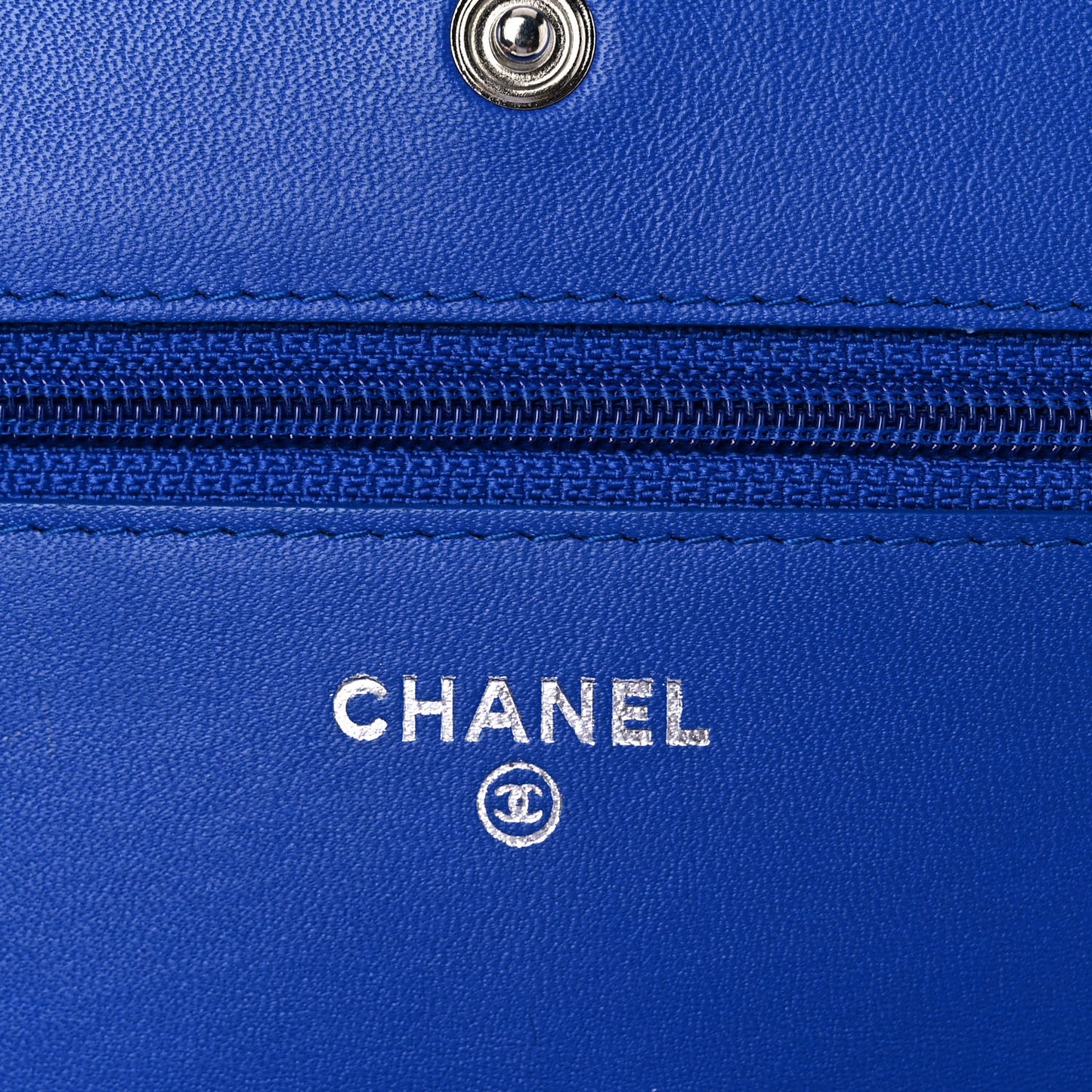 Patent Quilted Wallet On Chain WOC Blue