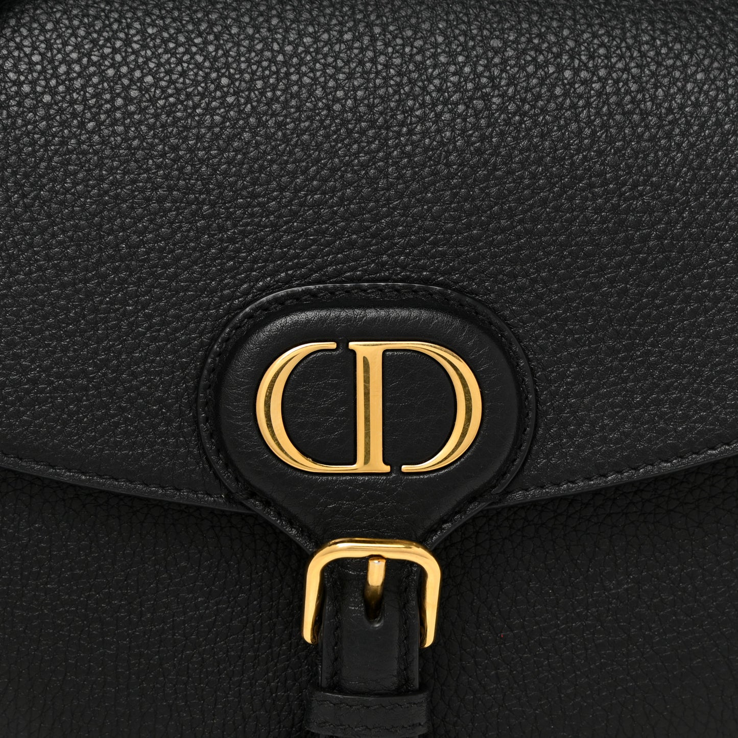 Grained Calfskin Medium Bobby Flap Black