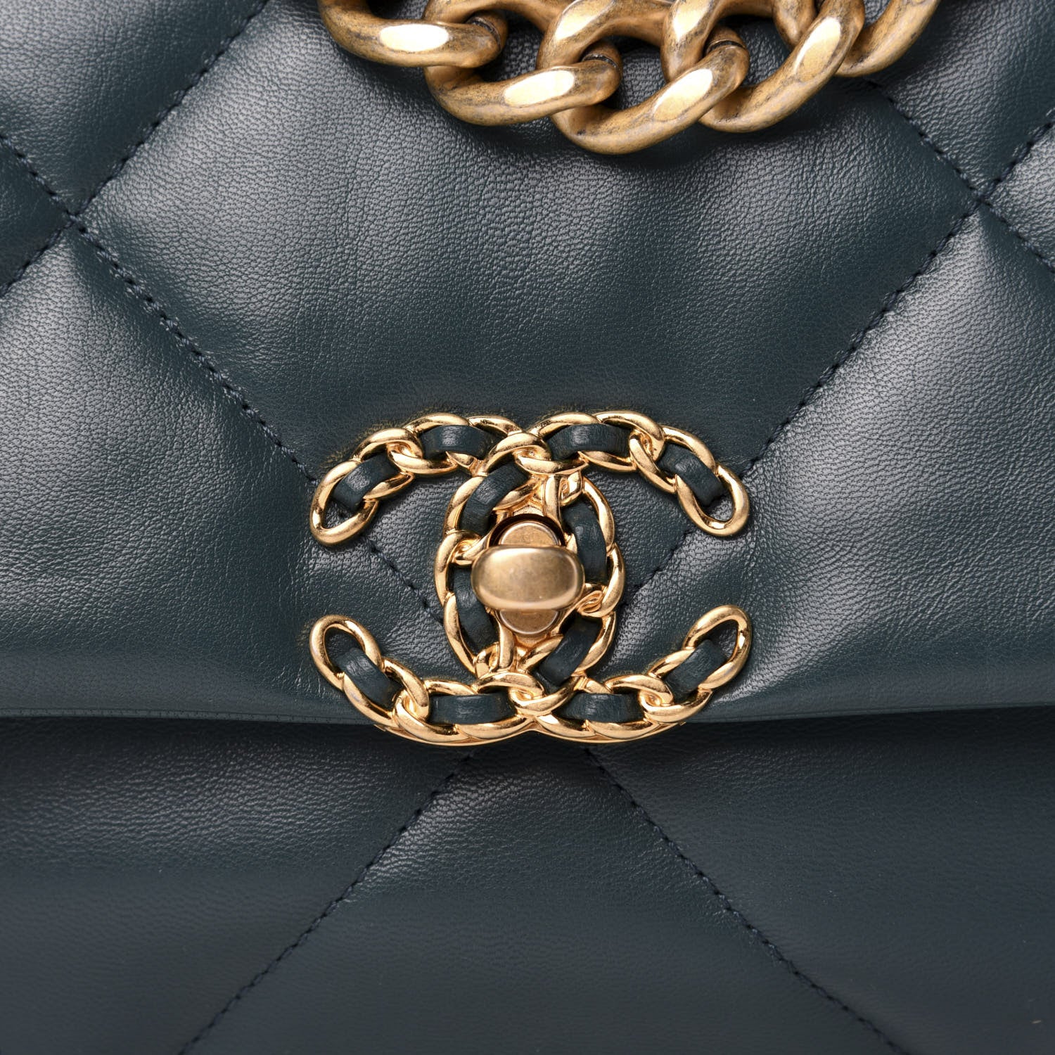 Chanel Lambskin Quilted Medium 19 Flap Green 10 of 11