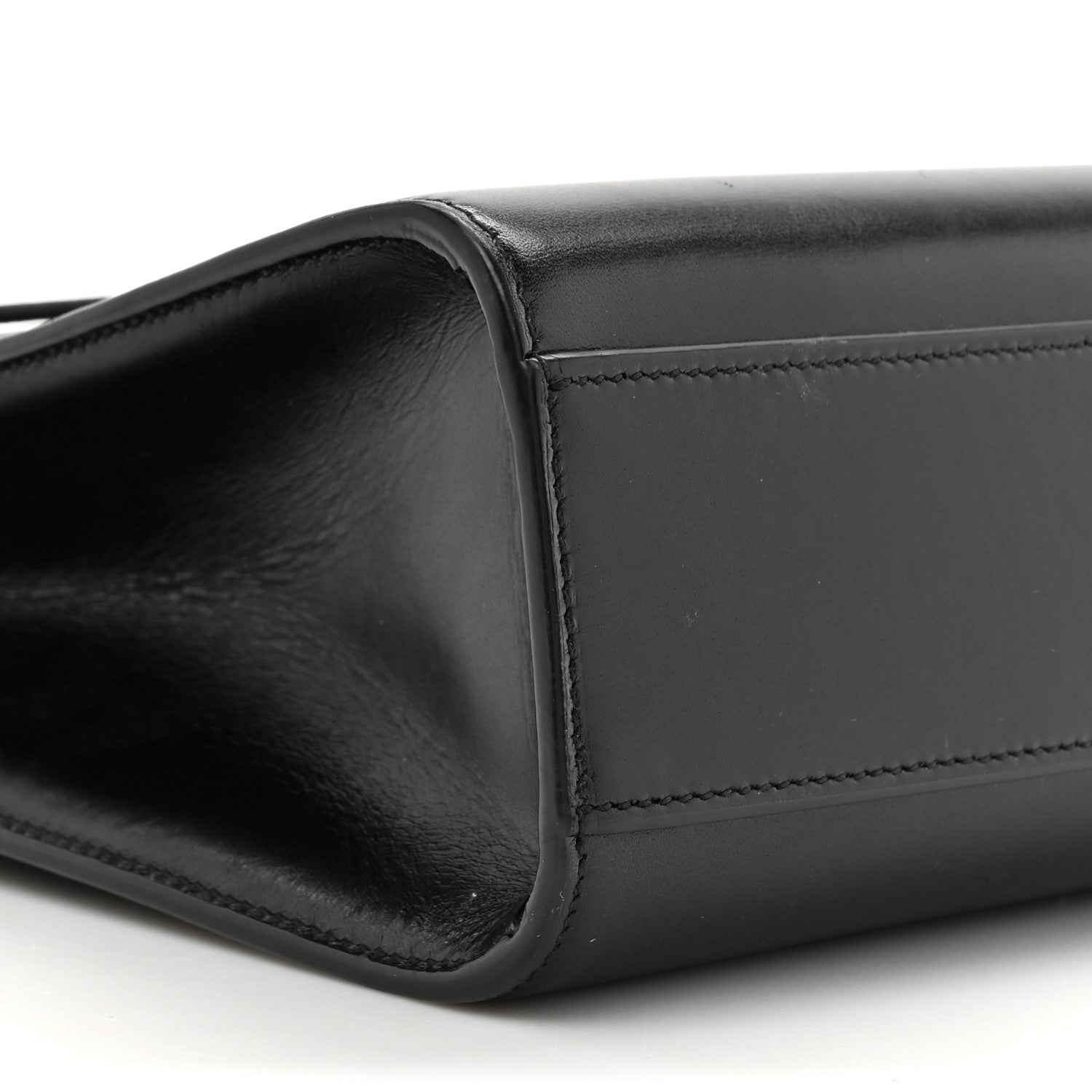 Saint Laurent Smooth Calfskin Manhattan Shoulder Bag Black 10 of 16