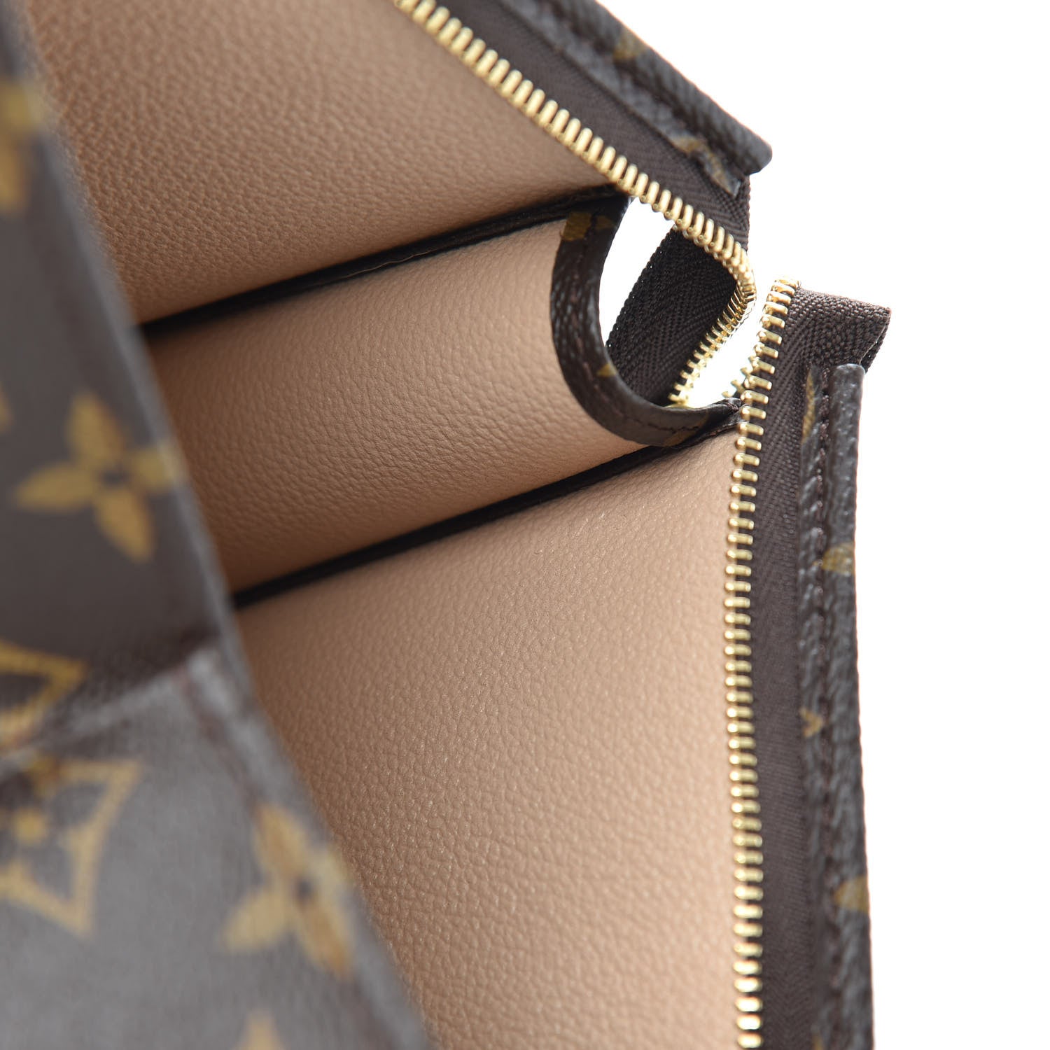 Louis Vuitton Monogram Toiletry Pouch 26 6 of 10